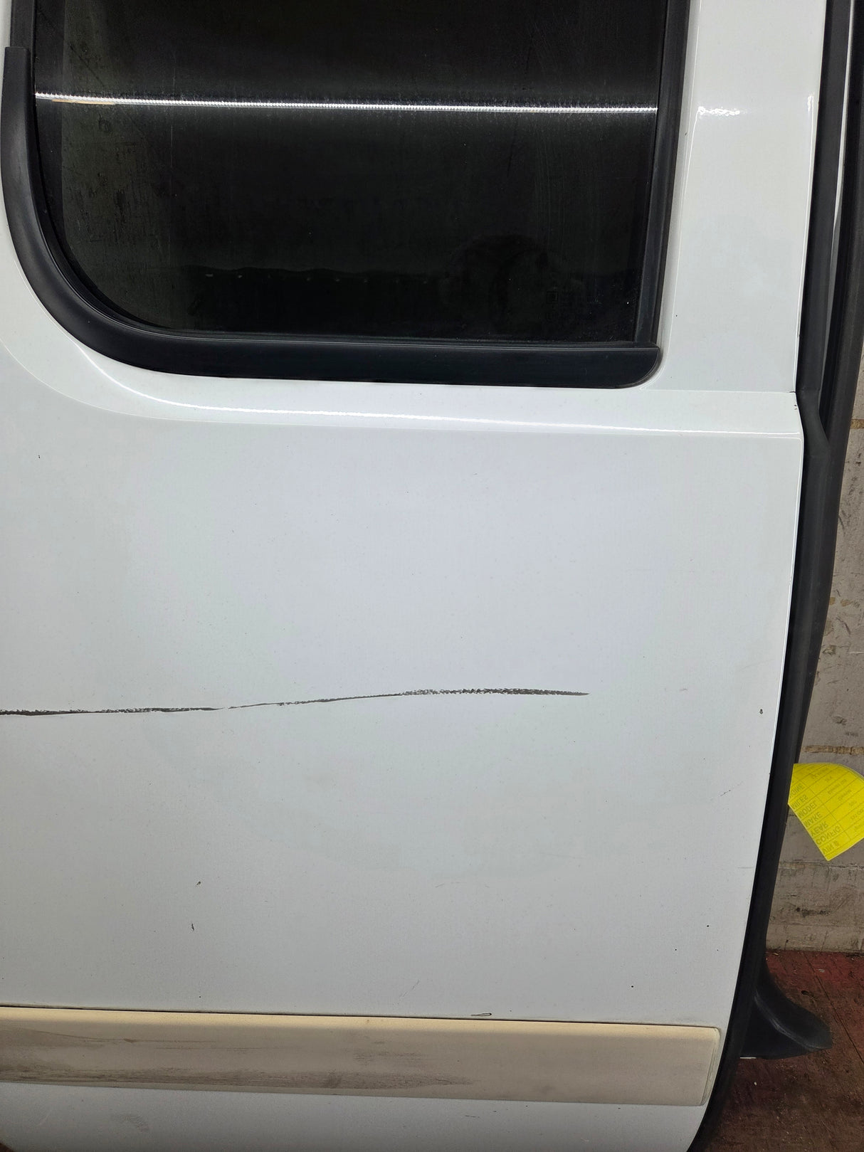 2007-2013 Chevrolet Silverado / GMC Sierra 1500 2500 3500 HD Passenger side Extended Cab RH Rear Door