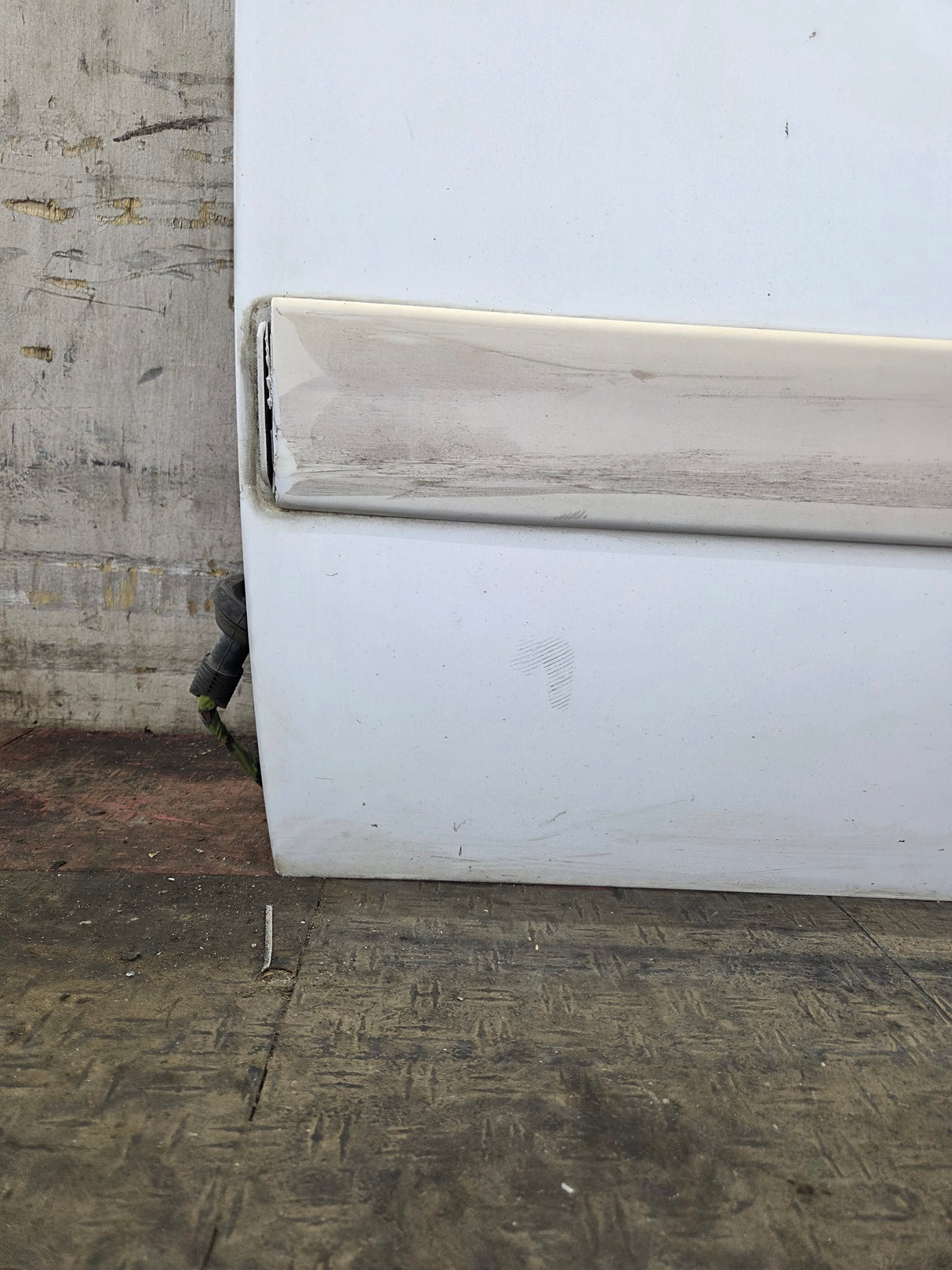 2007-2013 Chevrolet Silverado / GMC Sierra 1500 2500 3500 HD Passenger side Extended Cab RH Rear Door