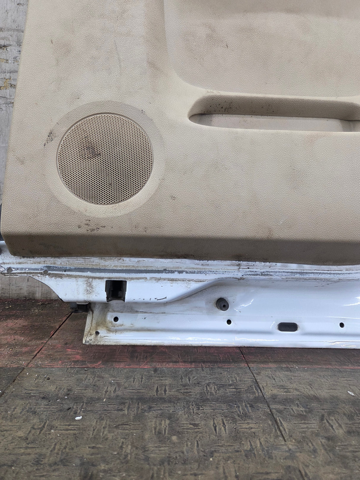 2007-2013 Chevrolet Silverado / GMC Sierra 1500 2500 3500 HD Passenger side Extended Cab RH Rear Door