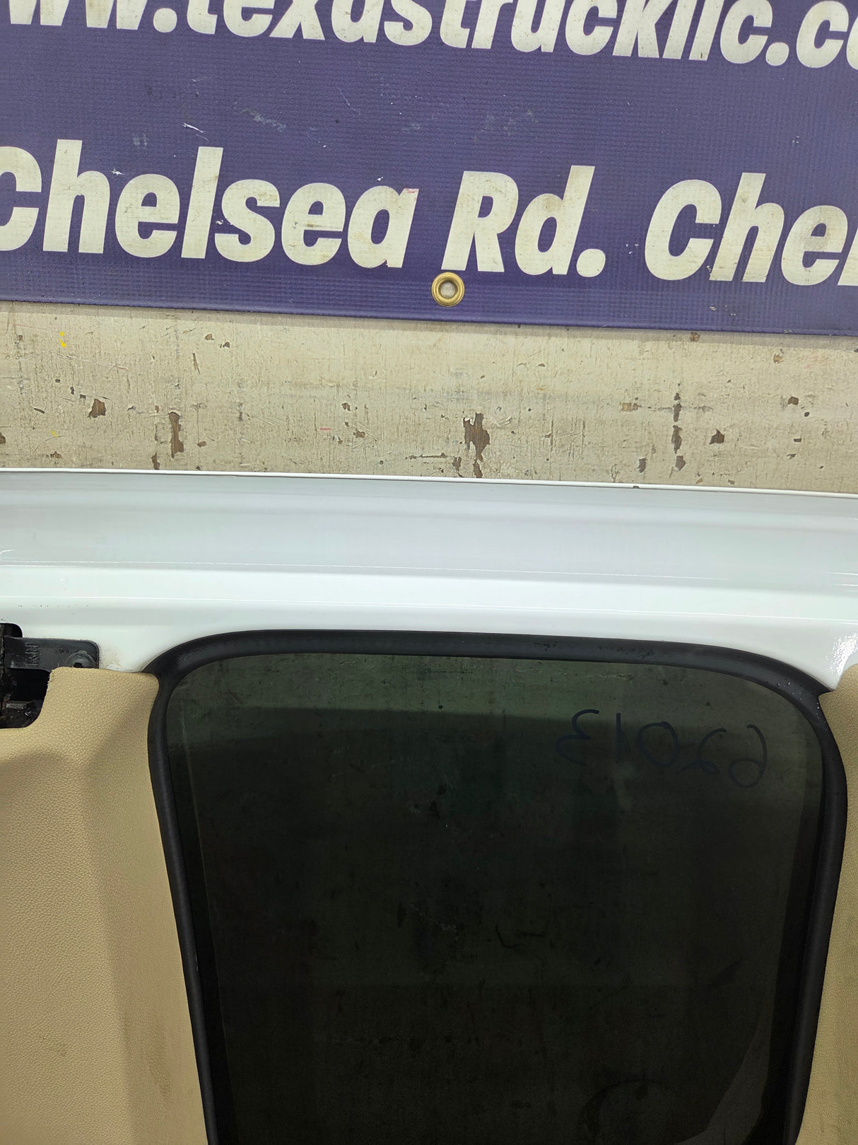 2007-2013 Chevrolet Silverado / GMC Sierra 1500 2500 3500 HD Passenger side Extended Cab RH Rear Door