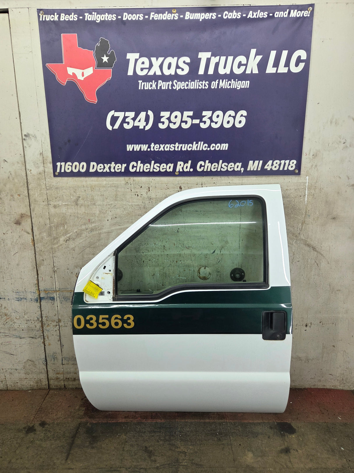 2008-2011 Ford Super Duty / Excursion Front Drivers LH Door F250 F350 F450 F550