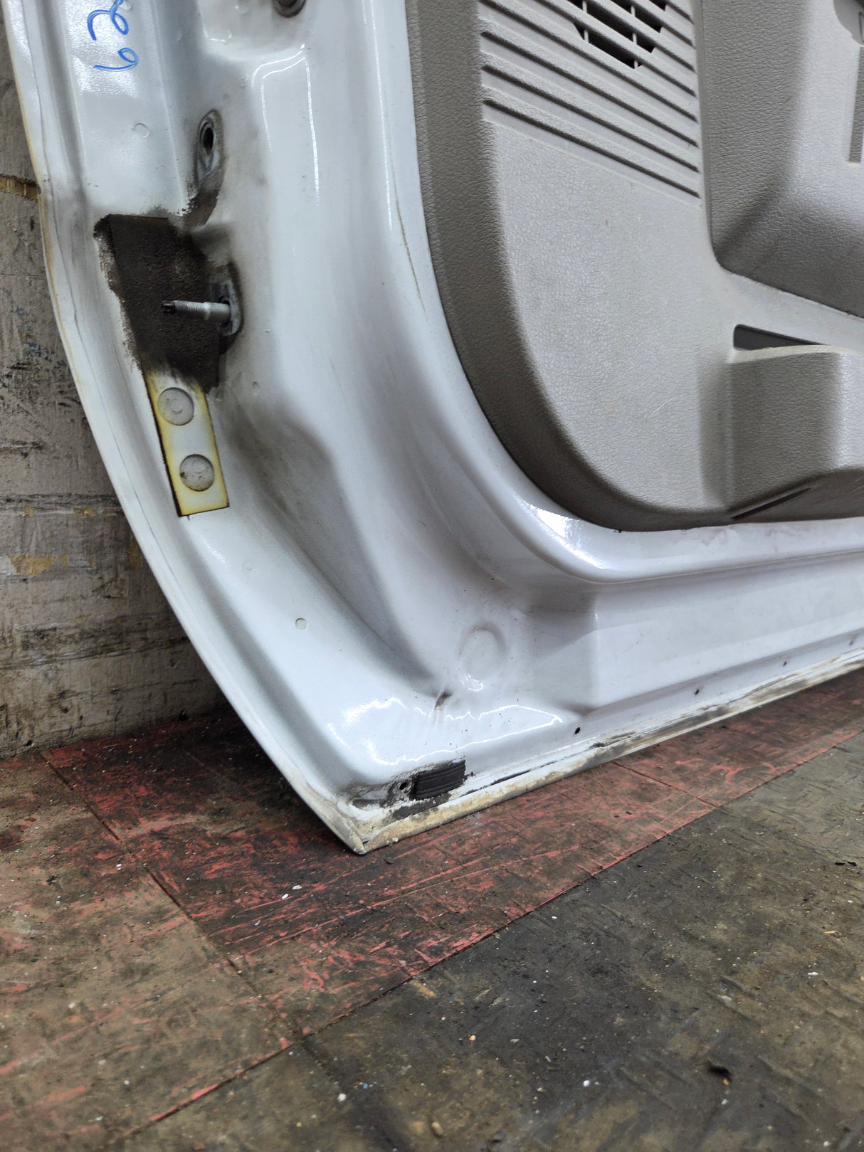 2008-2011 Ford Super Duty / Excursion Front Passenger RH Door F250 F350 F450 F550