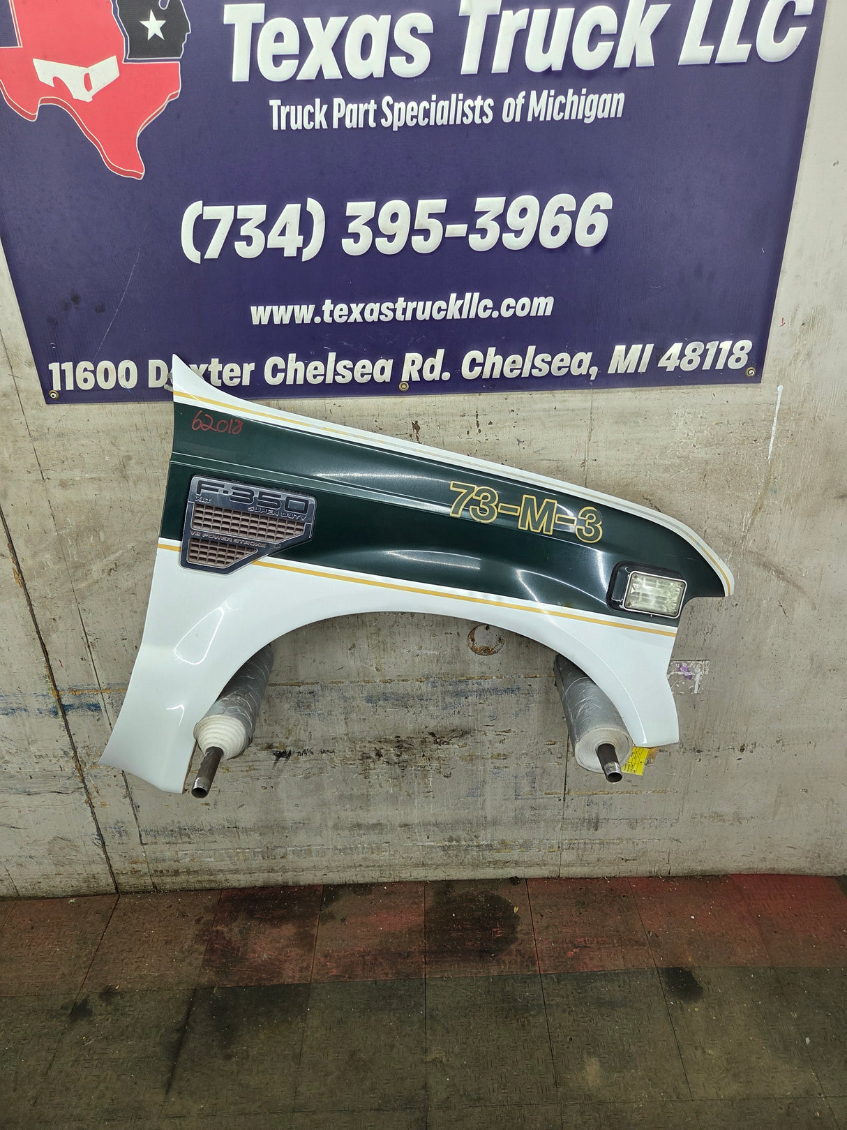 2008-2010 Ford Super Duty F250 F350 RH Passenger Side Fender - Oxford White