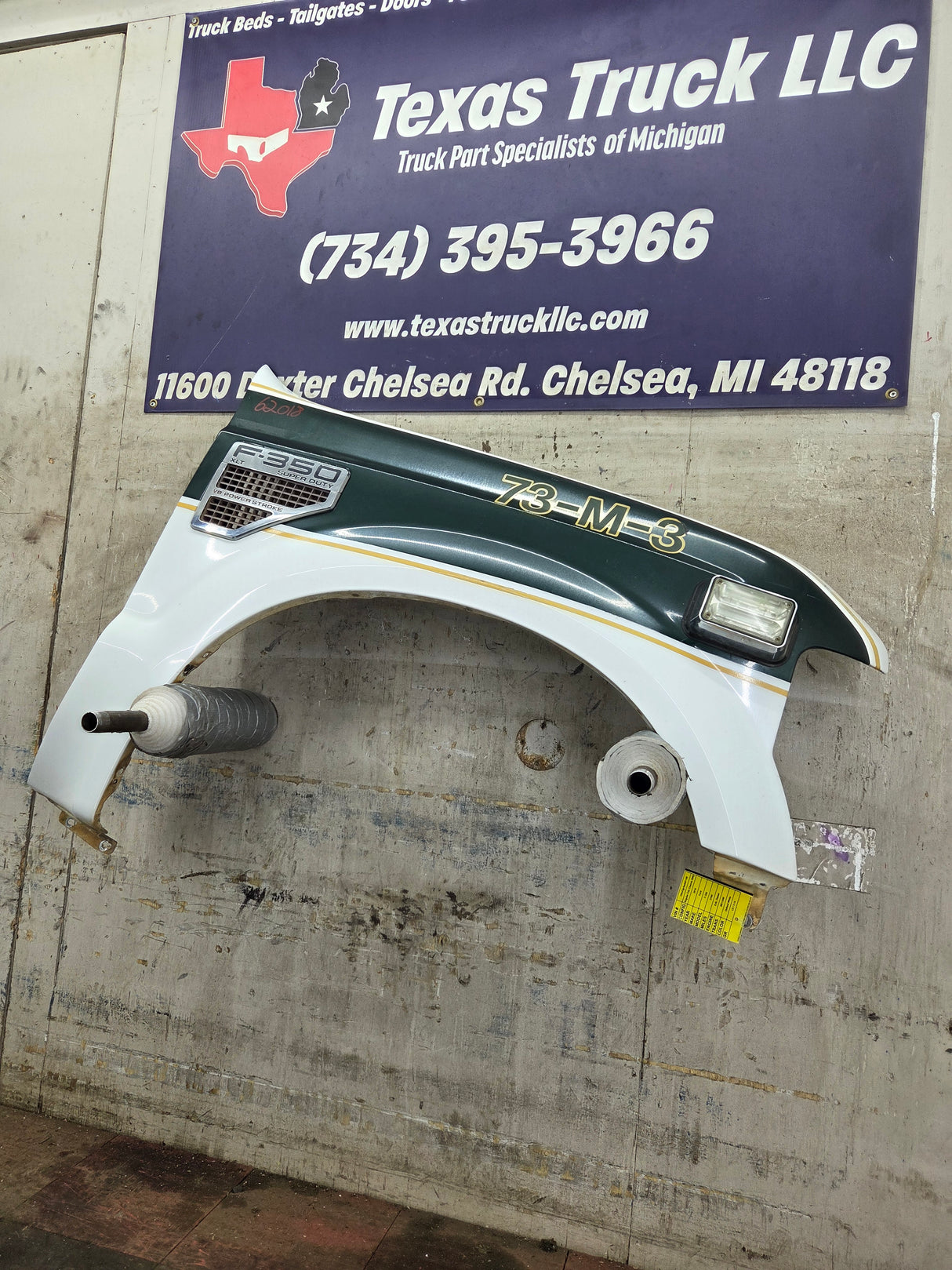 2008-2010 Ford Super Duty F250 F350 RH Passenger Side Fender - Oxford White