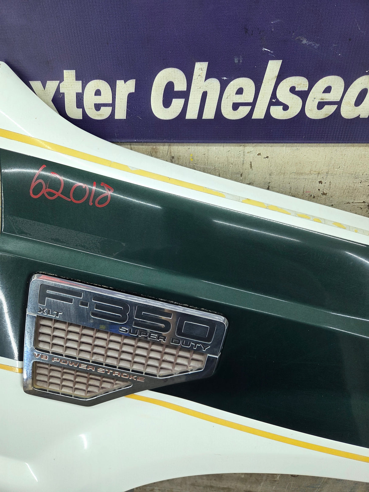 2008-2010 Ford Super Duty F250 F350 RH Passenger Side Fender - Oxford White