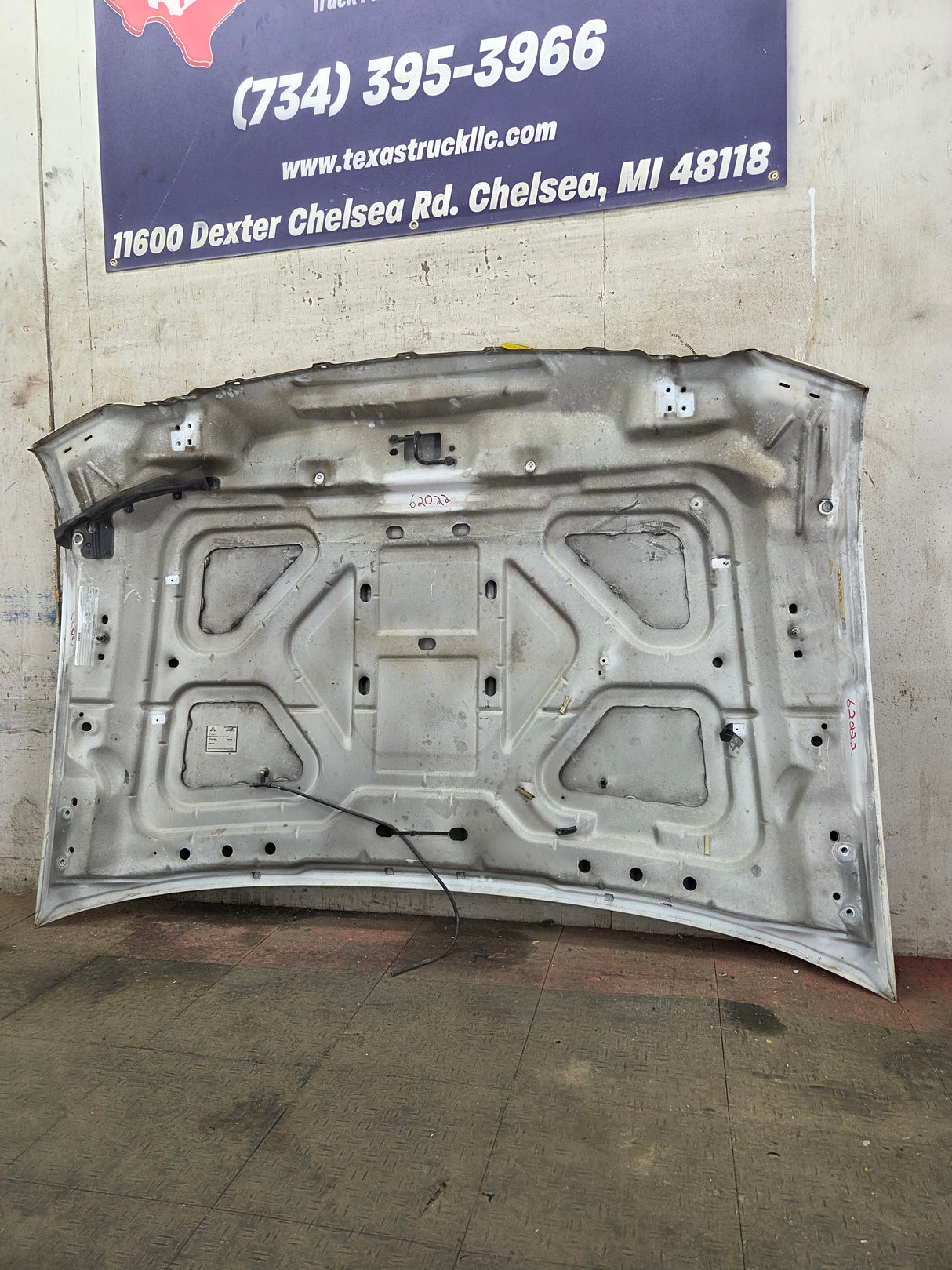 2008-2010 Ford Super Duty F250 F350 F450 F550 Hood- Oxford White