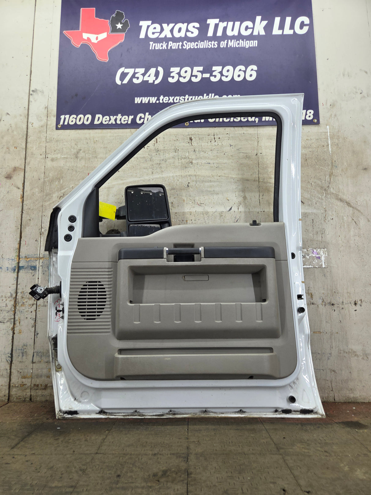 2008-2011 Ford Super Duty / Excursion Front Passenger RH Door F250 F350 F450 F550