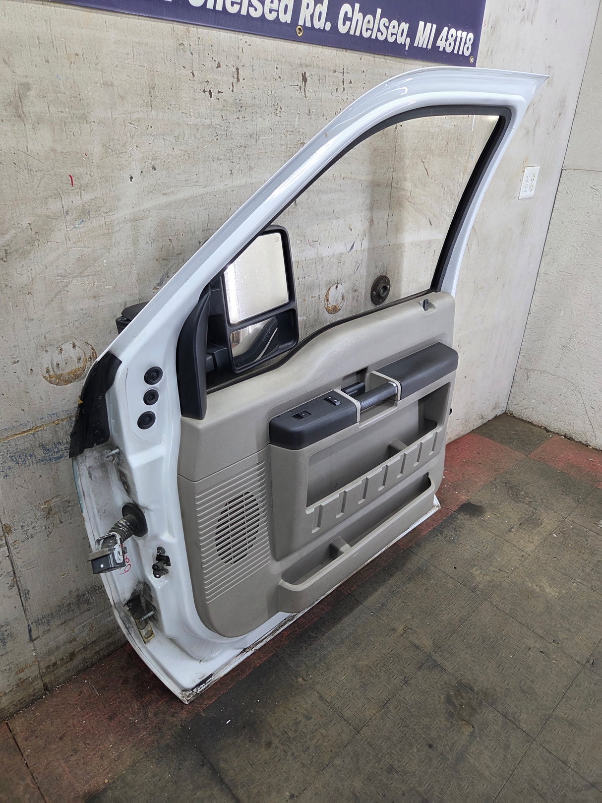 2008-2011 Ford Super Duty / Excursion Front Passenger RH Door F250 F350 F450 F550