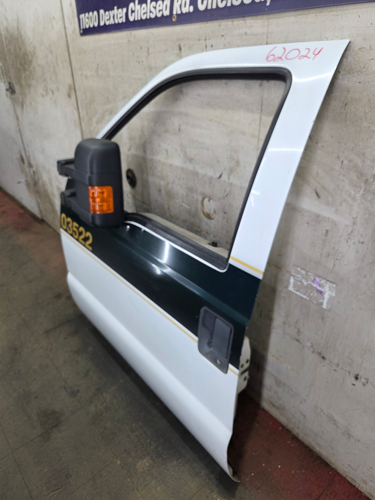 2008-2011 Ford Super Duty / Excursion Front Drivers LH Door F250 F350 F450 F550