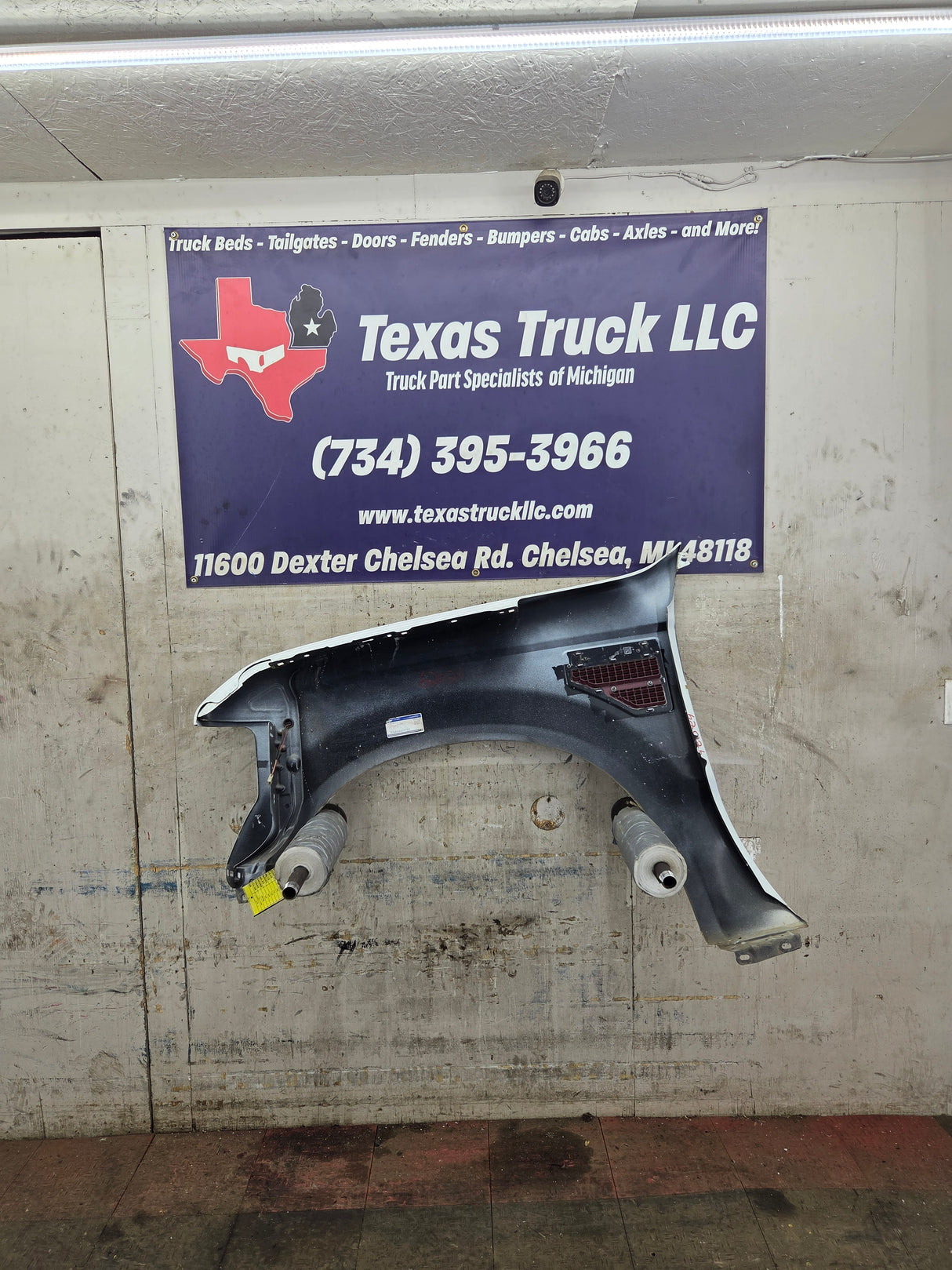 2008-2010 Ford Super Duty F250 F350 RH Passenger Side Fender - Oxford White