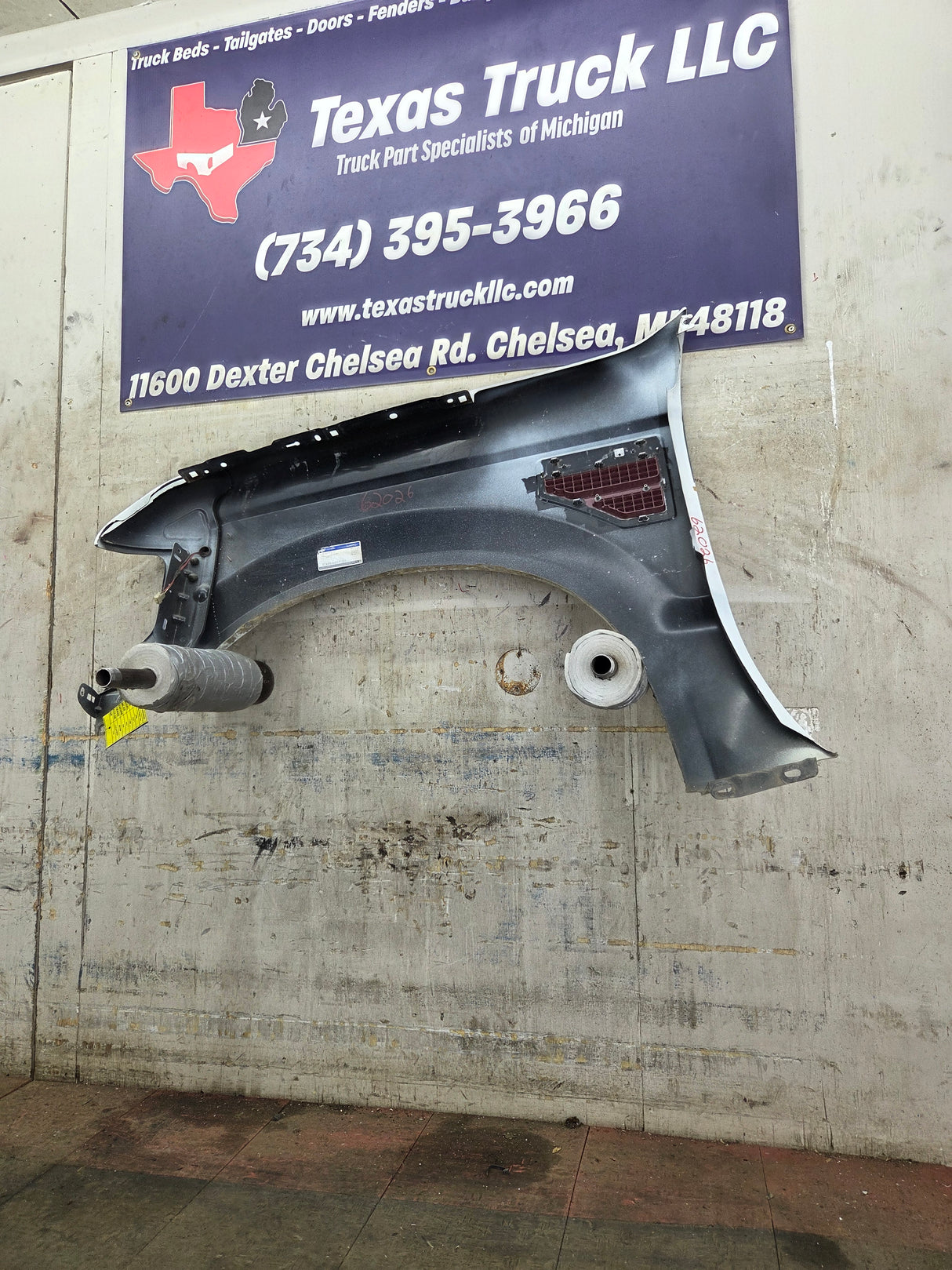 2008-2010 Ford Super Duty F250 F350 RH Passenger Side Fender - Oxford White