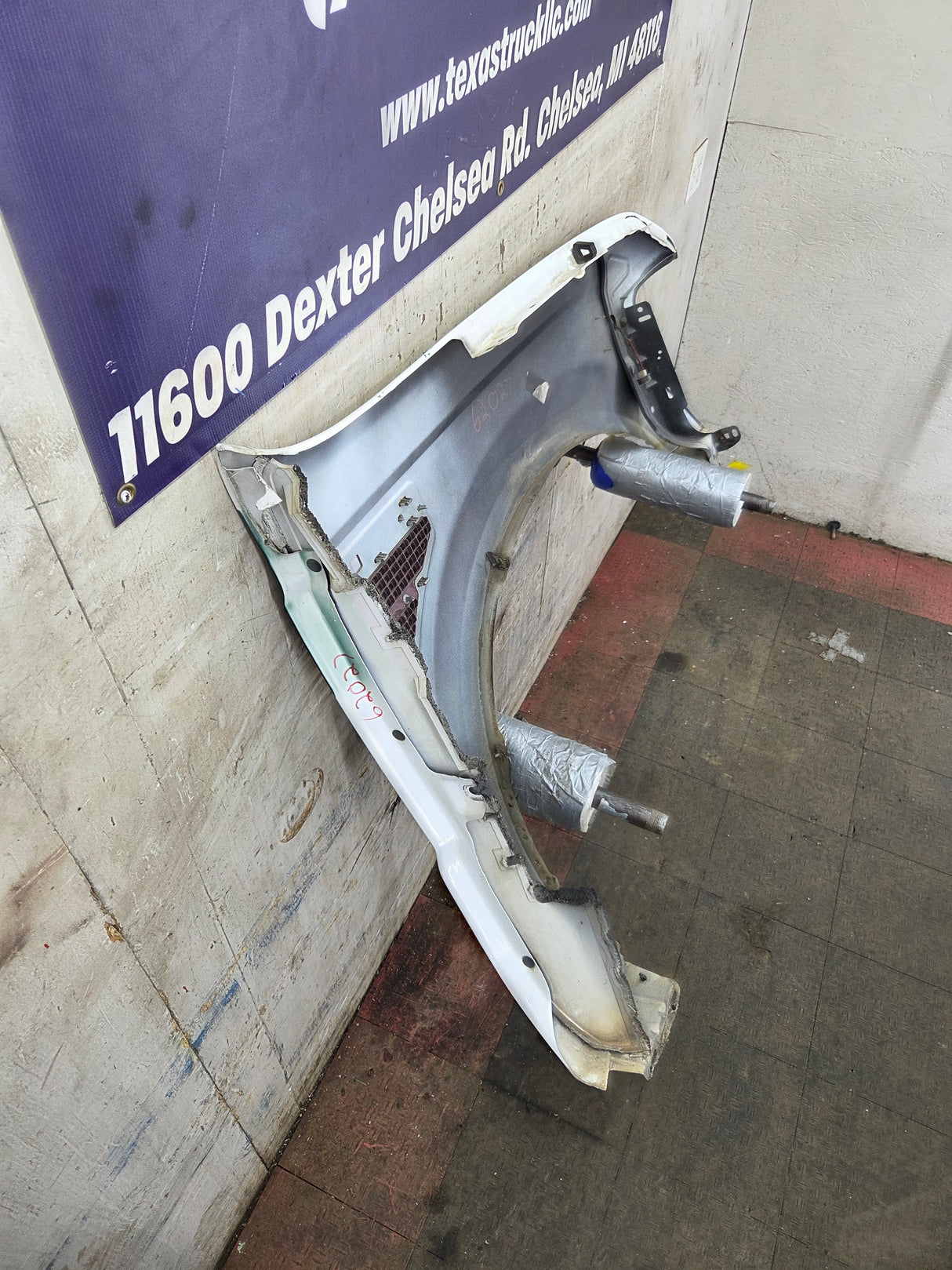 2008-2010 Ford Super Duty F250 F350 LH Driver Side Fender