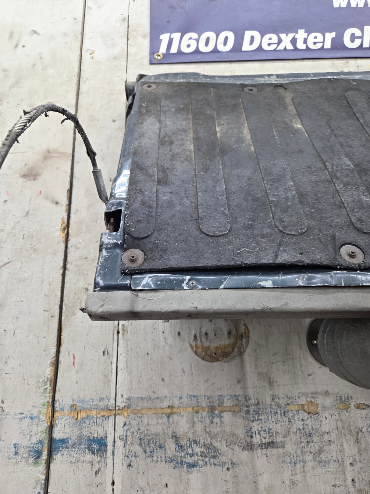 1997-2003 F150 / 1999-2007 Ford F250 F350 F450 F550 Super Duty Tailgate