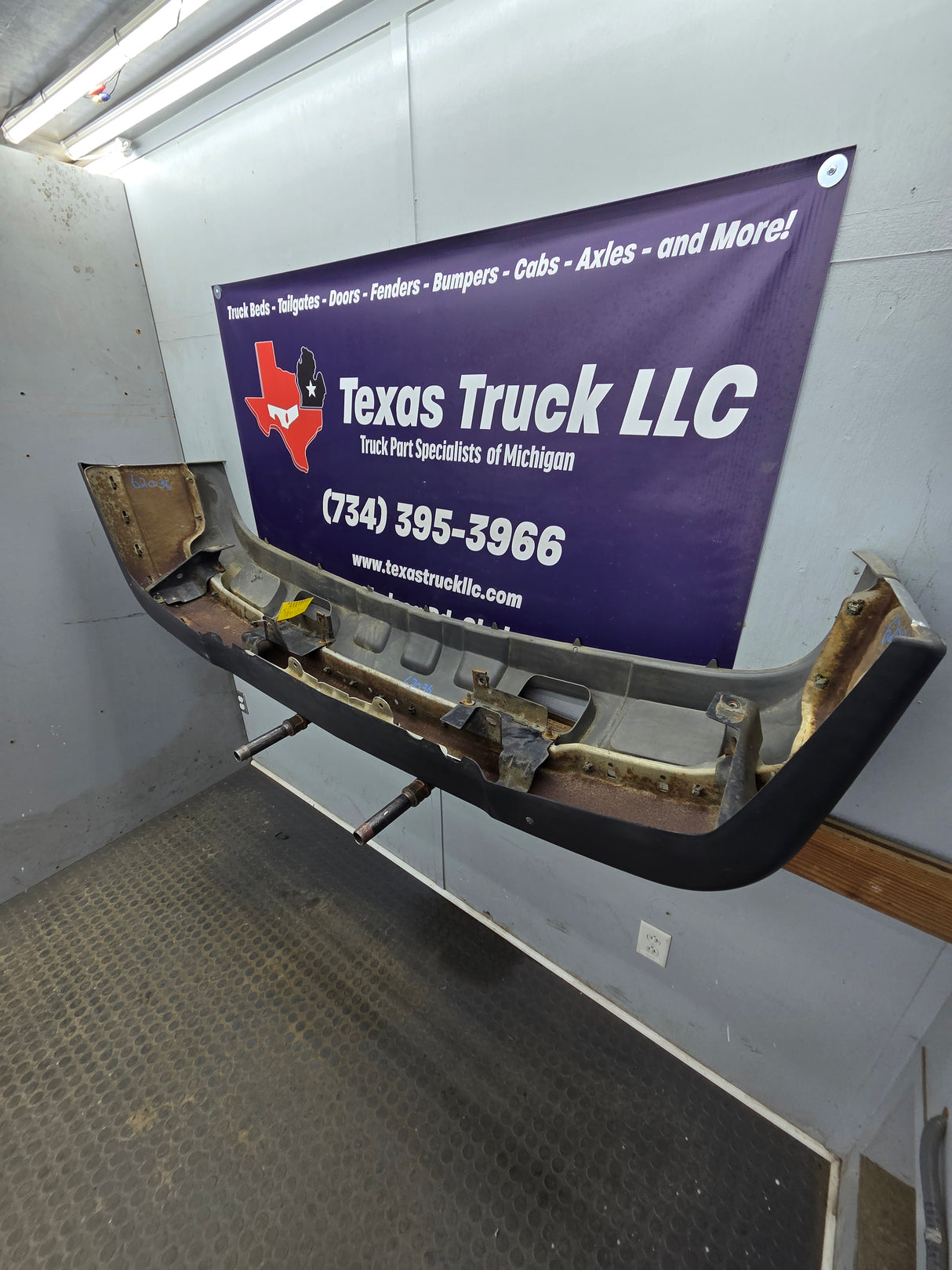 2003-2007 Chevrolet Silverado 1500 'Cateye' Front Bumper