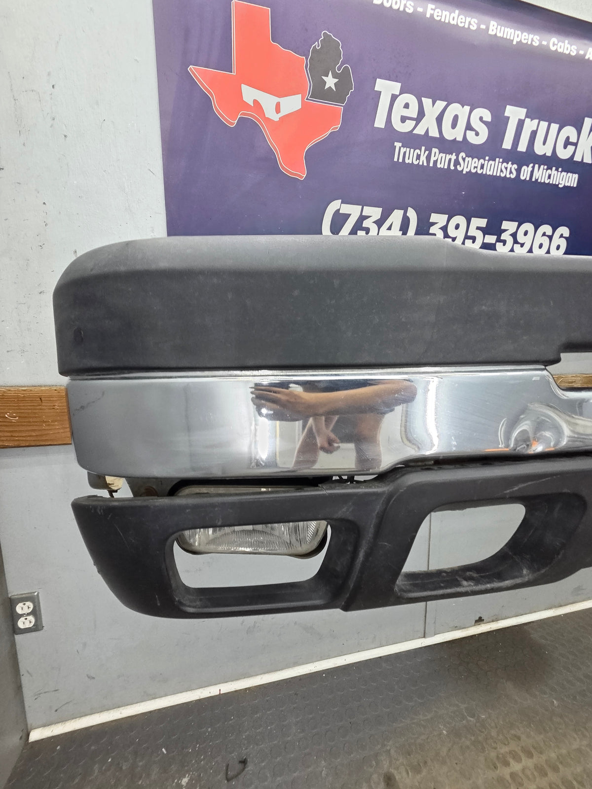 2003-2007 Chevrolet Silverado 2500HD 3500HD 'Cateye' Front Bumper