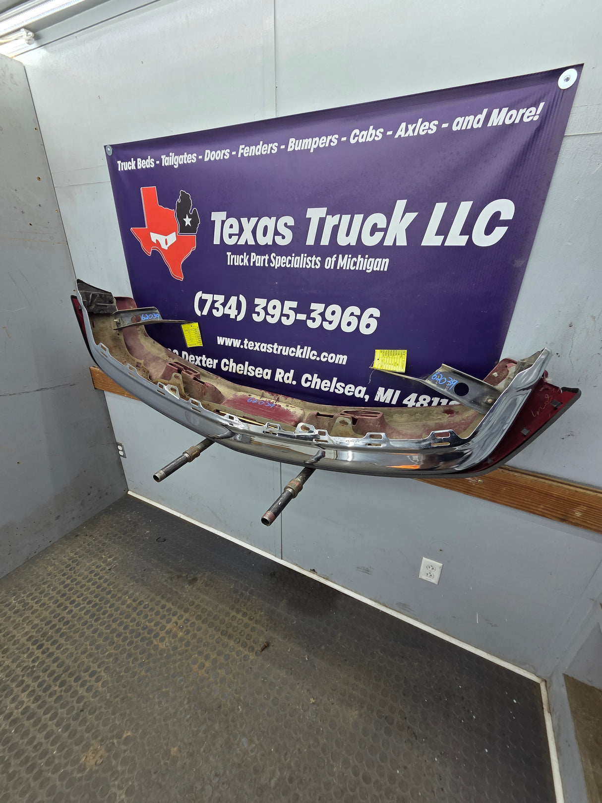 1998-2004 Chevrolet Blazer S10 Front Bumper W/Brackets