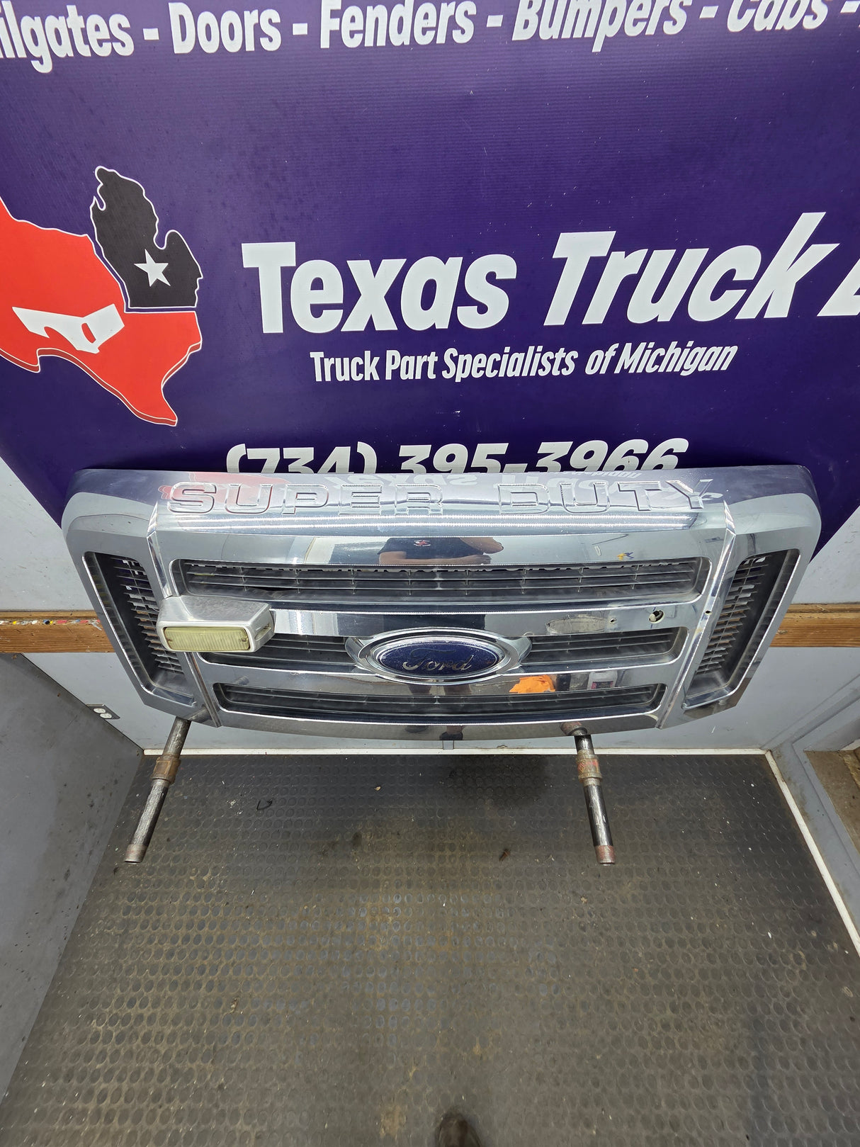 2008-2010 Ford Super Duty F250 F350 F450 F550 Chrome Grill Surround