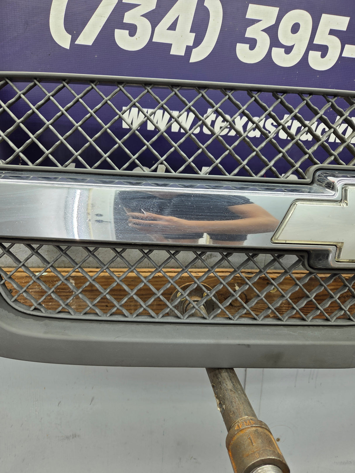 2003-2006 Chevrolet Silverado 1500 2500 3500 'Cateye' HD Grill OEM - Chrome