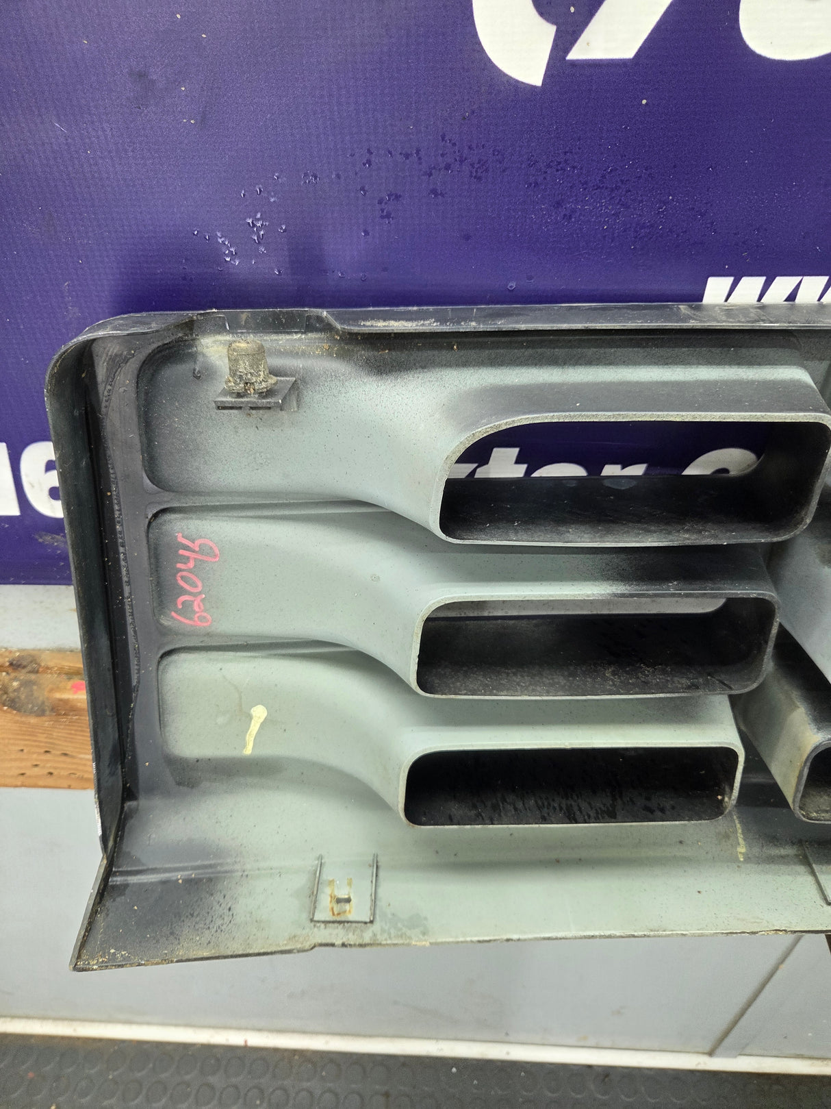 1992-1997 Ford F150 F250 F350 F450 F550 Grill