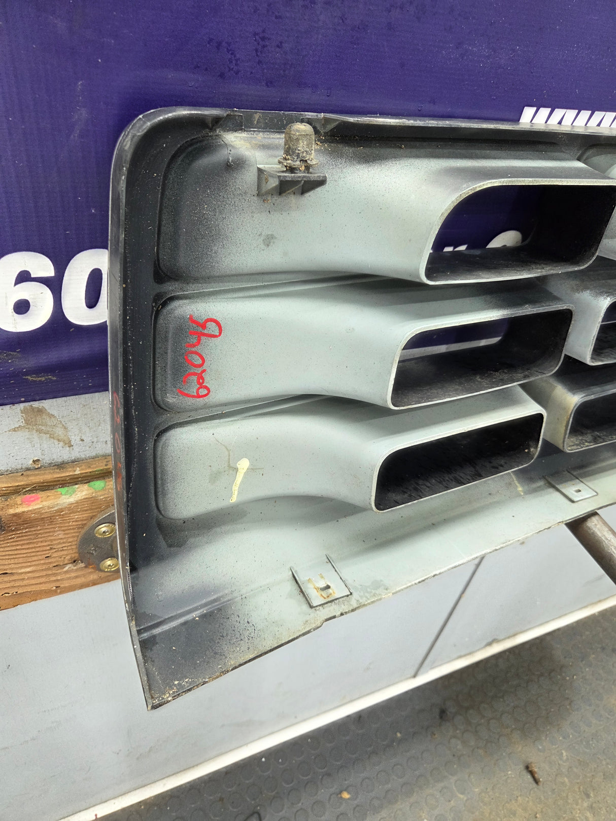 1992-1997 Ford F150 F250 F350 F450 F550 Grill