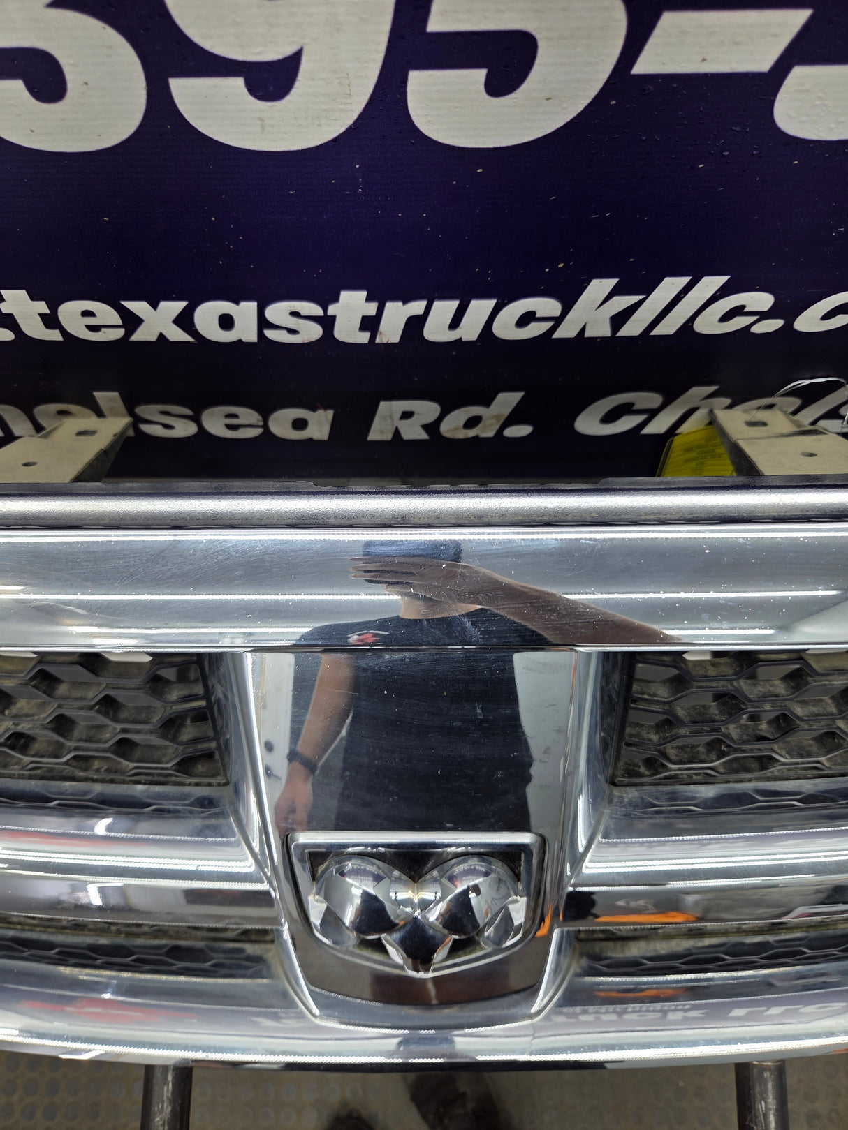 2009-2011 Dodge Ram 1500 Chrome Grill Surround