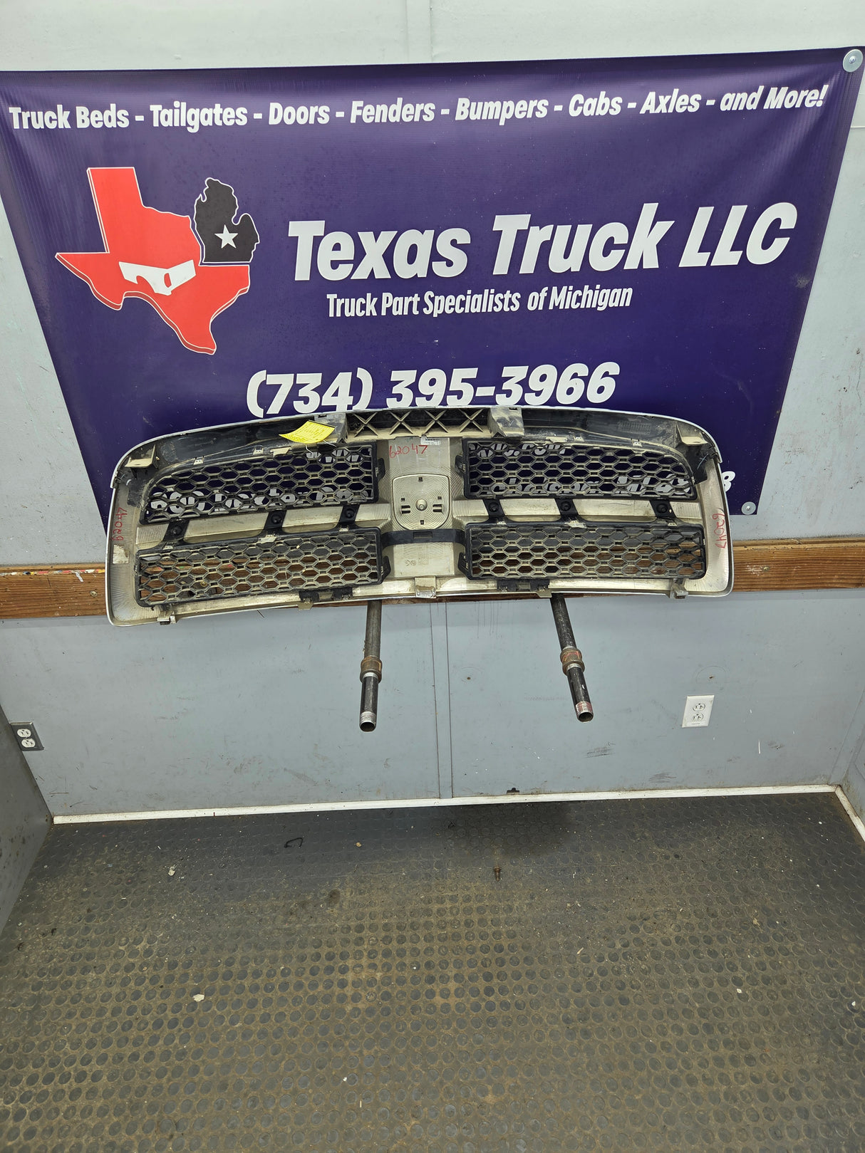 2009-2011 Dodge Ram 1500 Chrome Grill Surround
