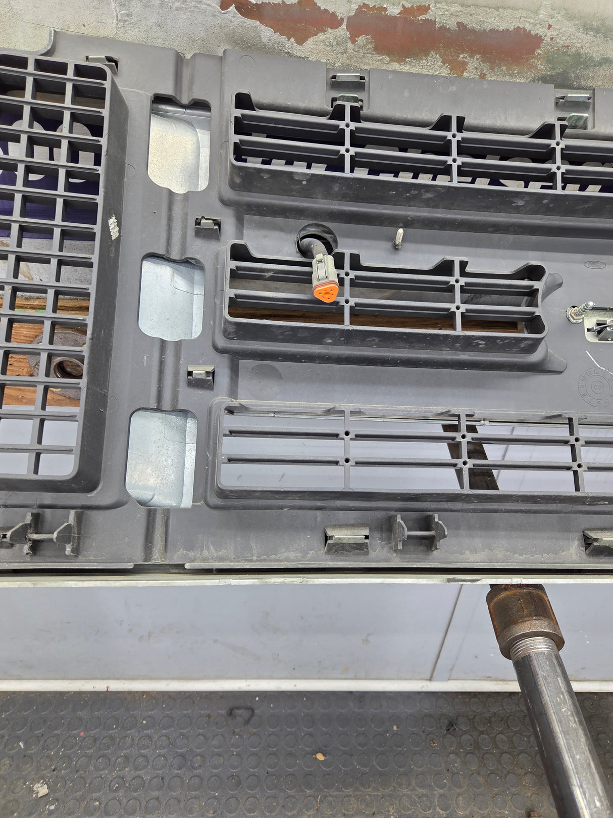 2008-2010 Ford Super Duty F250 F350 F450 F550 Chrome Grill Surround
