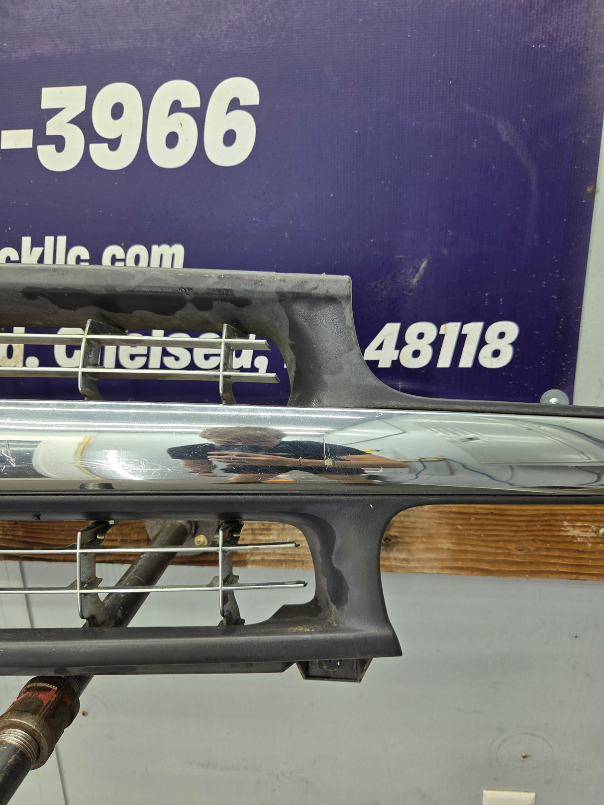 1999-2002 Chevrolet Silverado 1500 2500 3500 Grill OEM