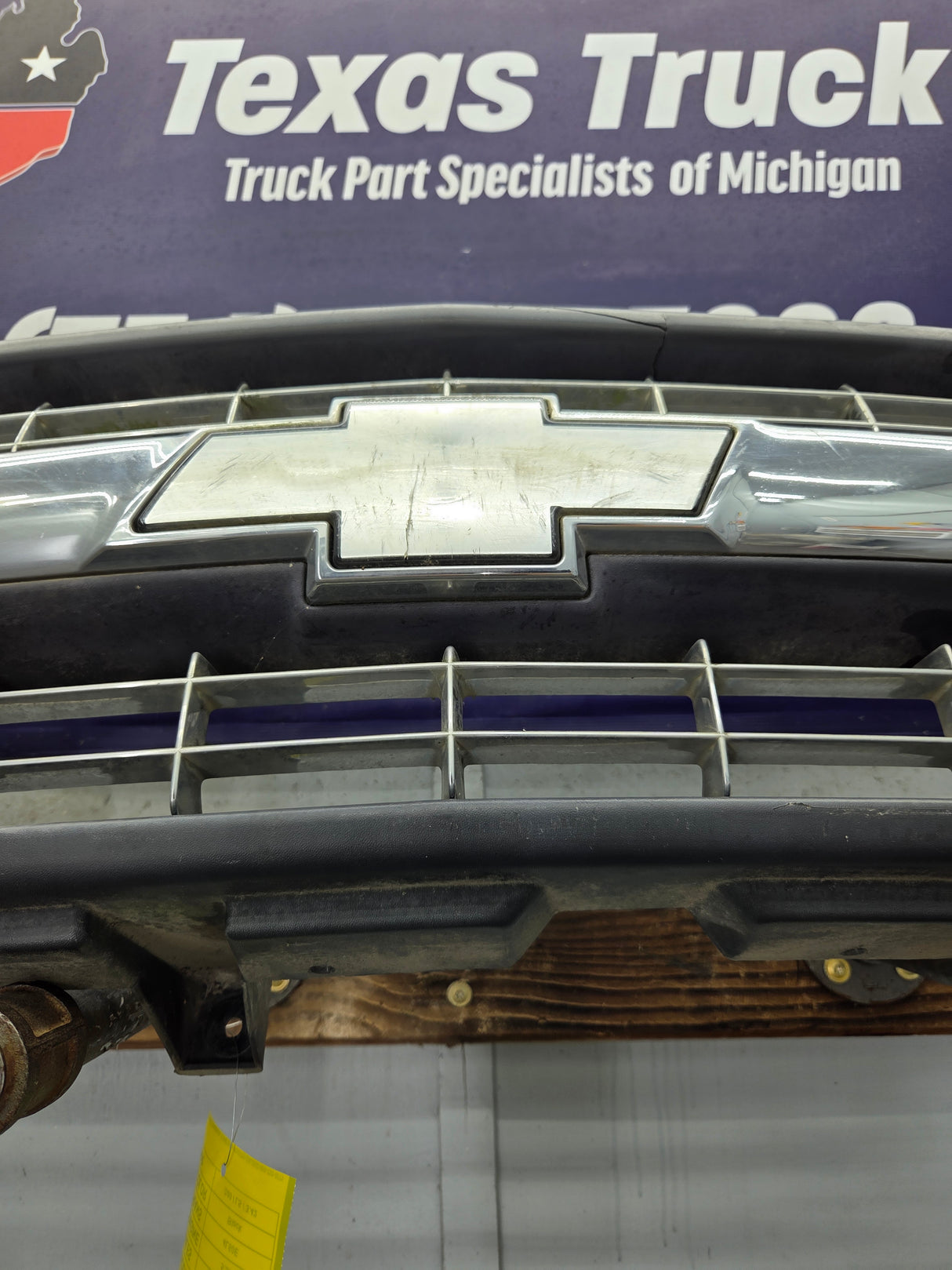 1999-2002 Chevrolet Silverado 1500 2500 3500 Grill OEM