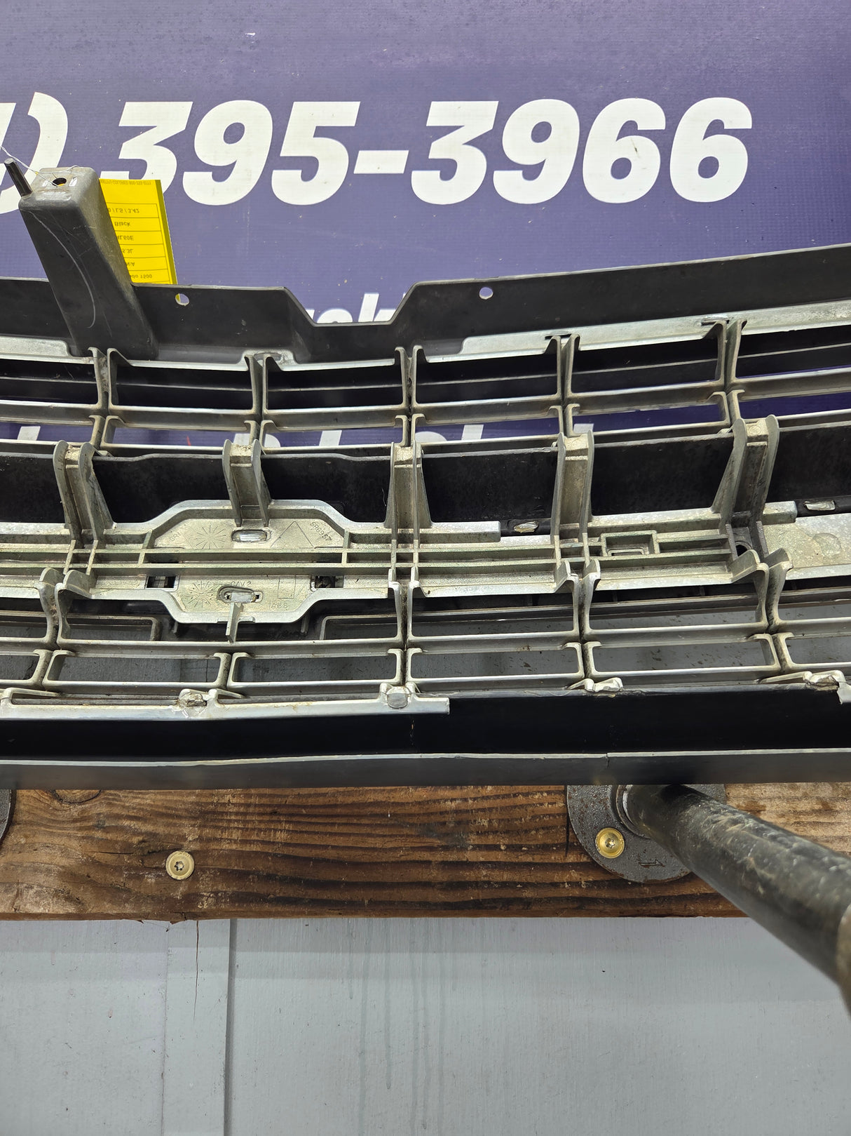 1999-2002 Chevrolet Silverado 1500 2500 3500 Grill OEM