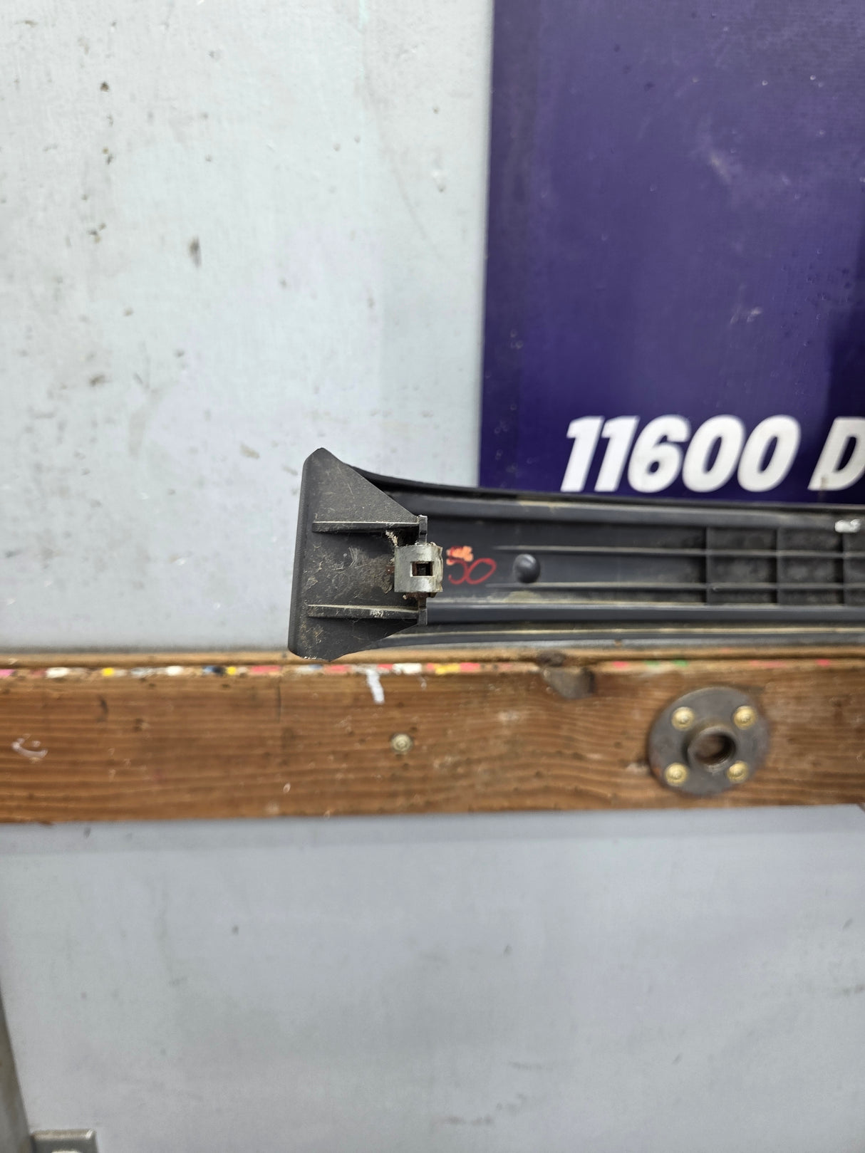 1999-2002 Chevrolet Silverado 1500 2500 3500 Grill OEM
