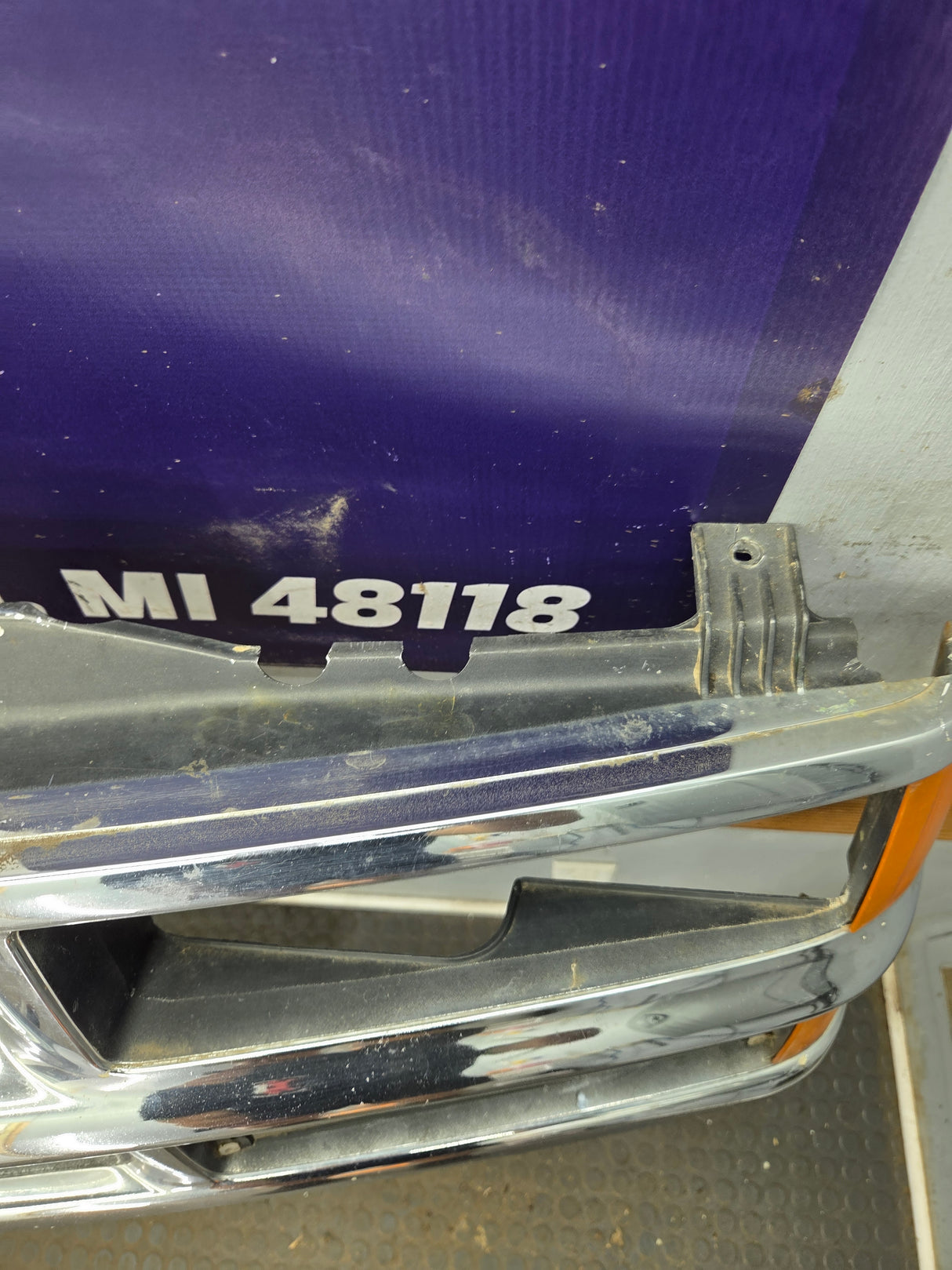 1994-1998 Chevrolet Silverado 1500 2500 3500 Grill OEM