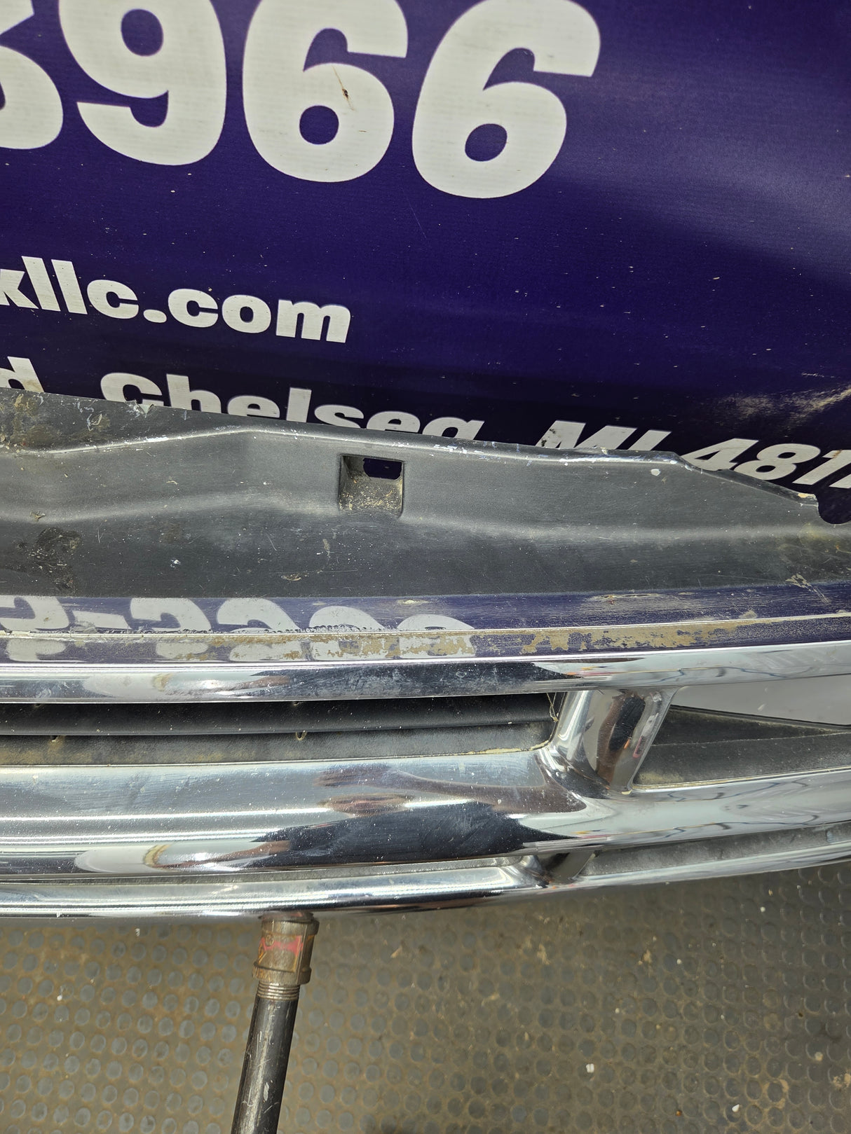 1994-1998 Chevrolet Silverado 1500 2500 3500 Grill OEM