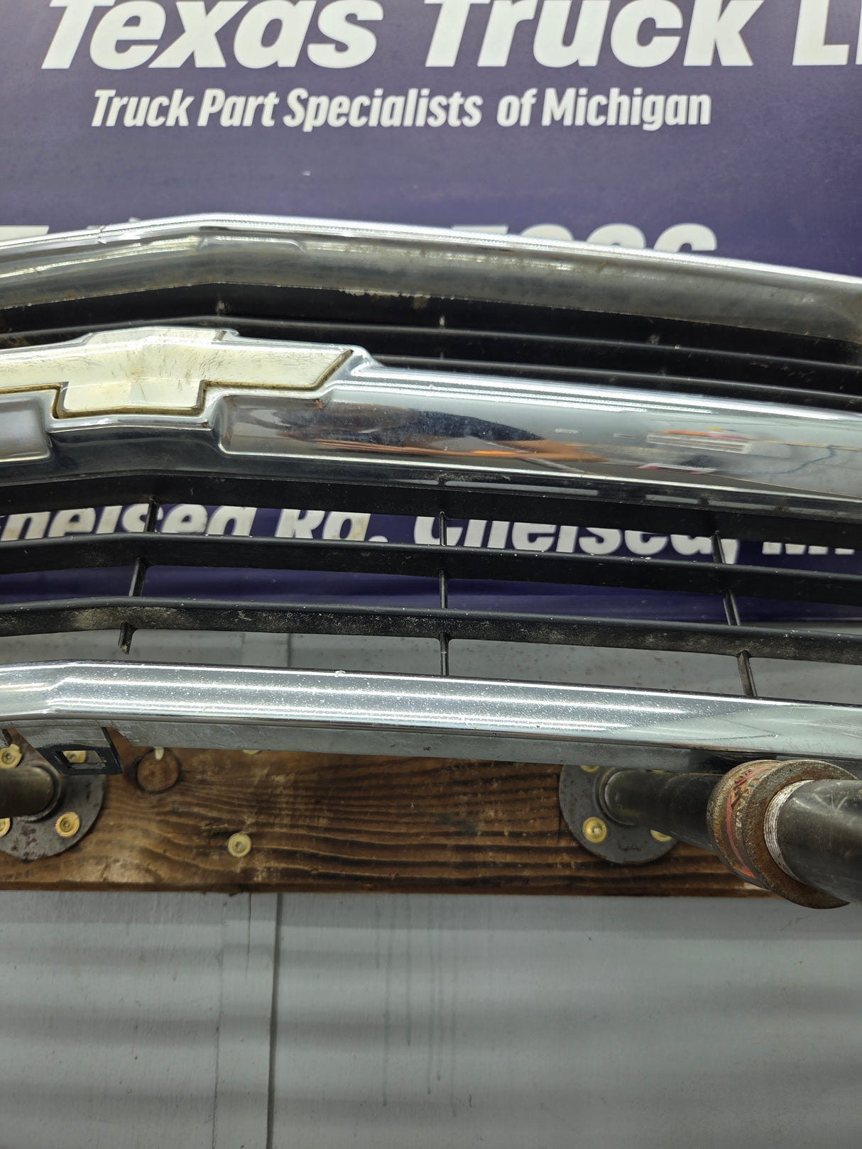 1994-1998 Chevrolet Silverado 1500 2500 3500 Grill OEM