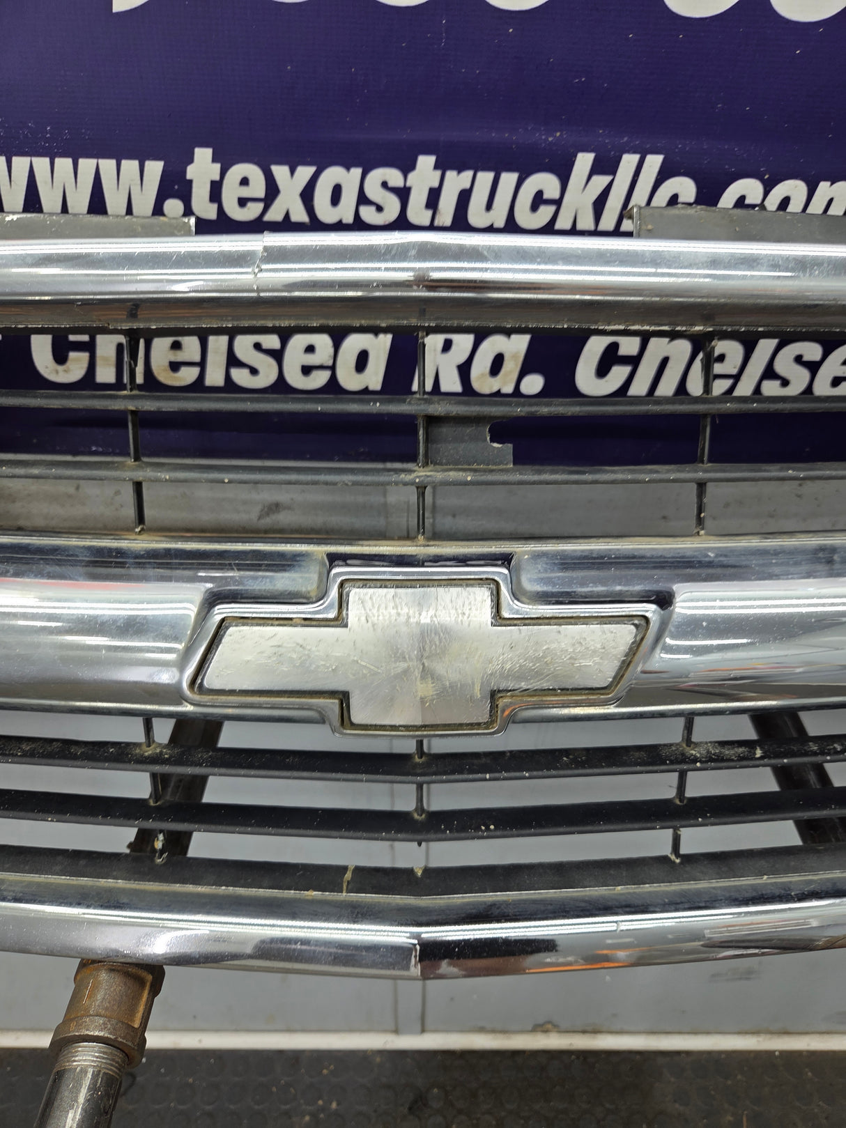 1994-1998 Chevrolet Silverado 1500 2500 3500 Grill OEM