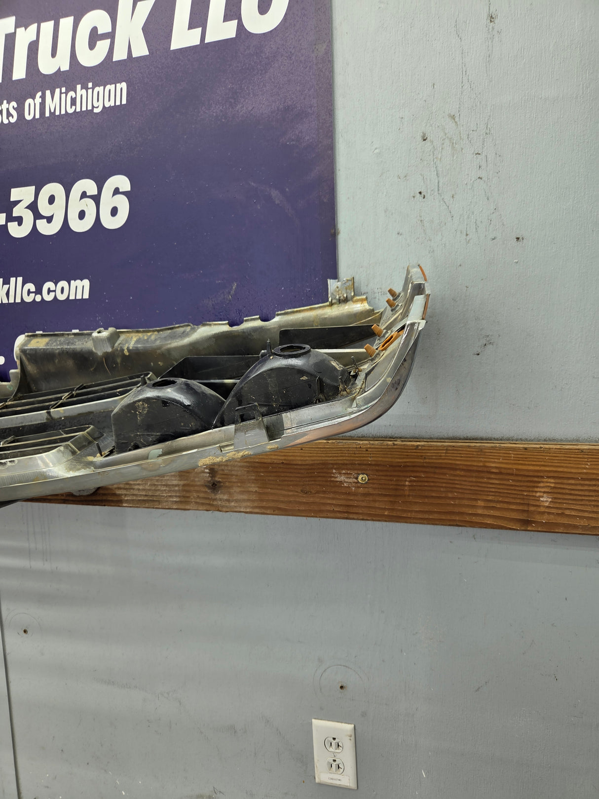 1994-1998 Chevrolet Silverado 1500 2500 3500 Grill OEM