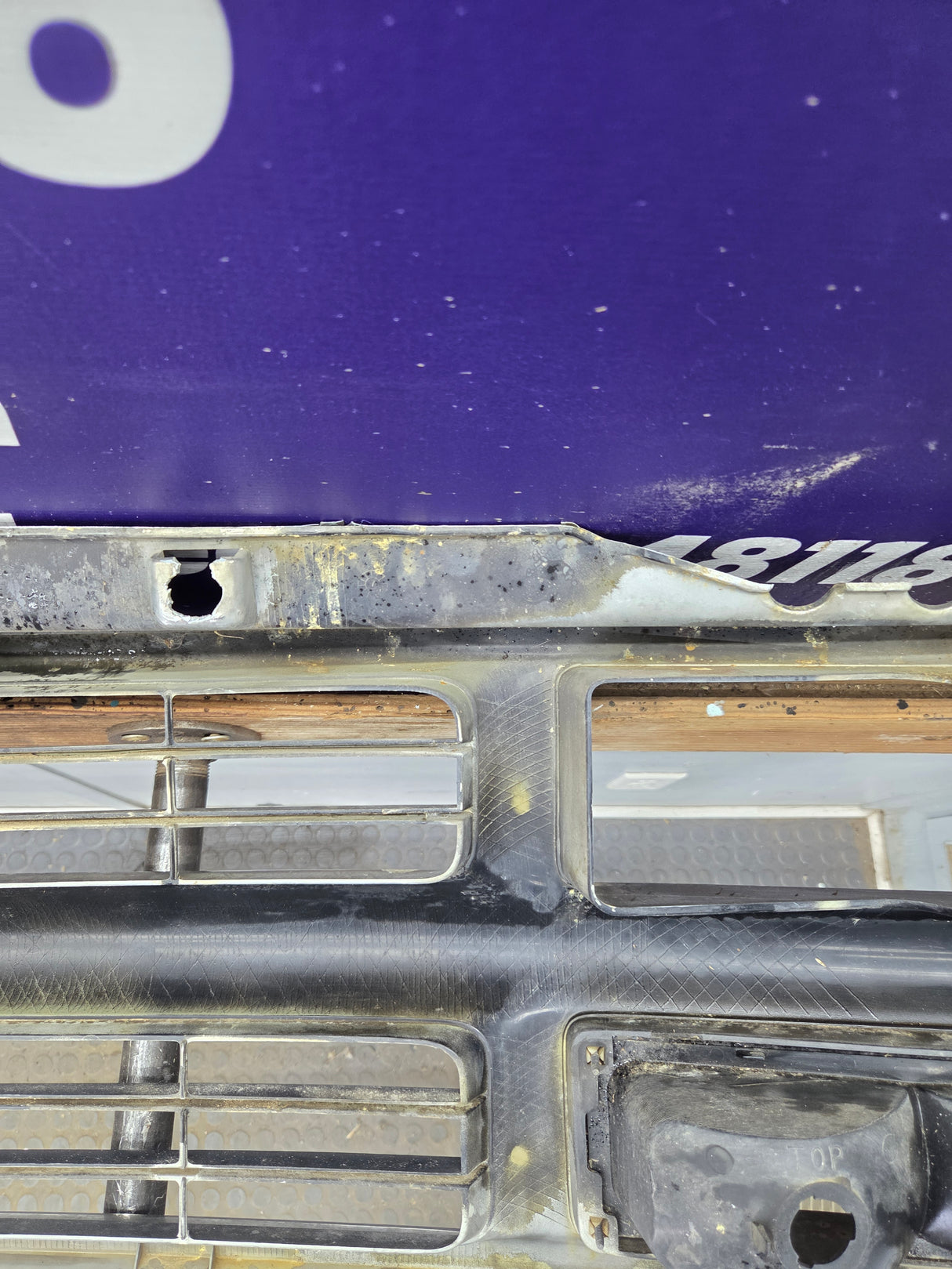 1994-1998 Chevrolet Silverado 1500 2500 3500 Grill OEM