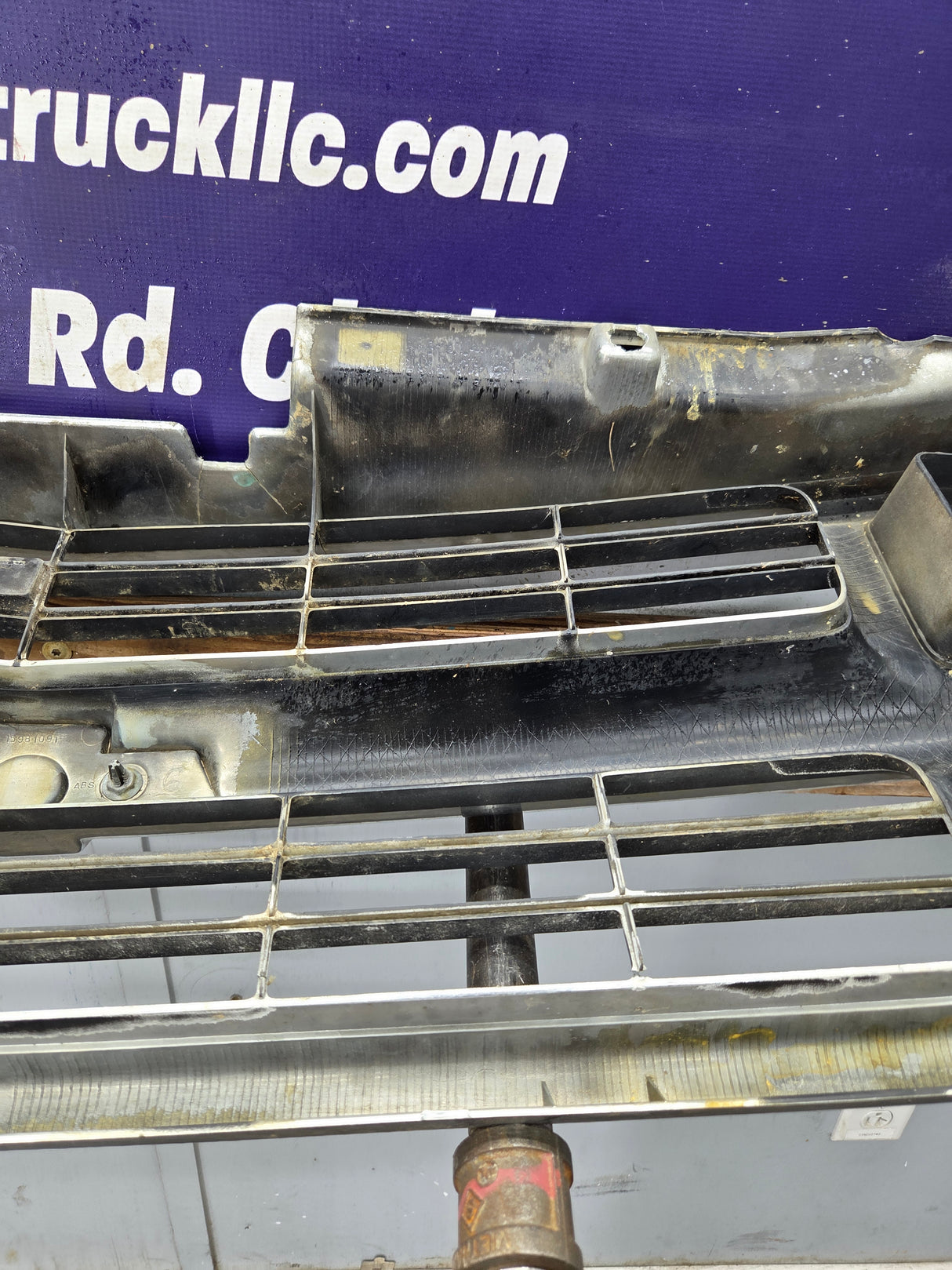 1994-1998 Chevrolet Silverado 1500 2500 3500 Grill OEM