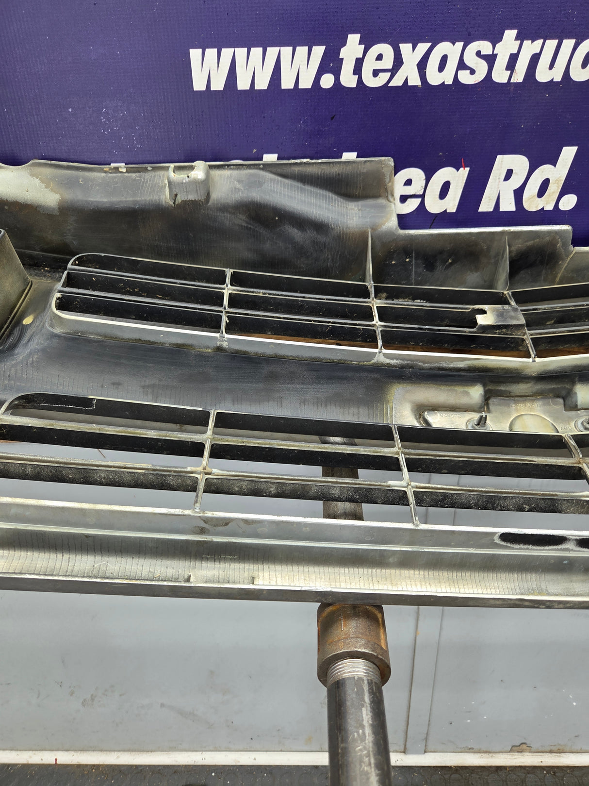 1994-1998 Chevrolet Silverado 1500 2500 3500 Grill OEM