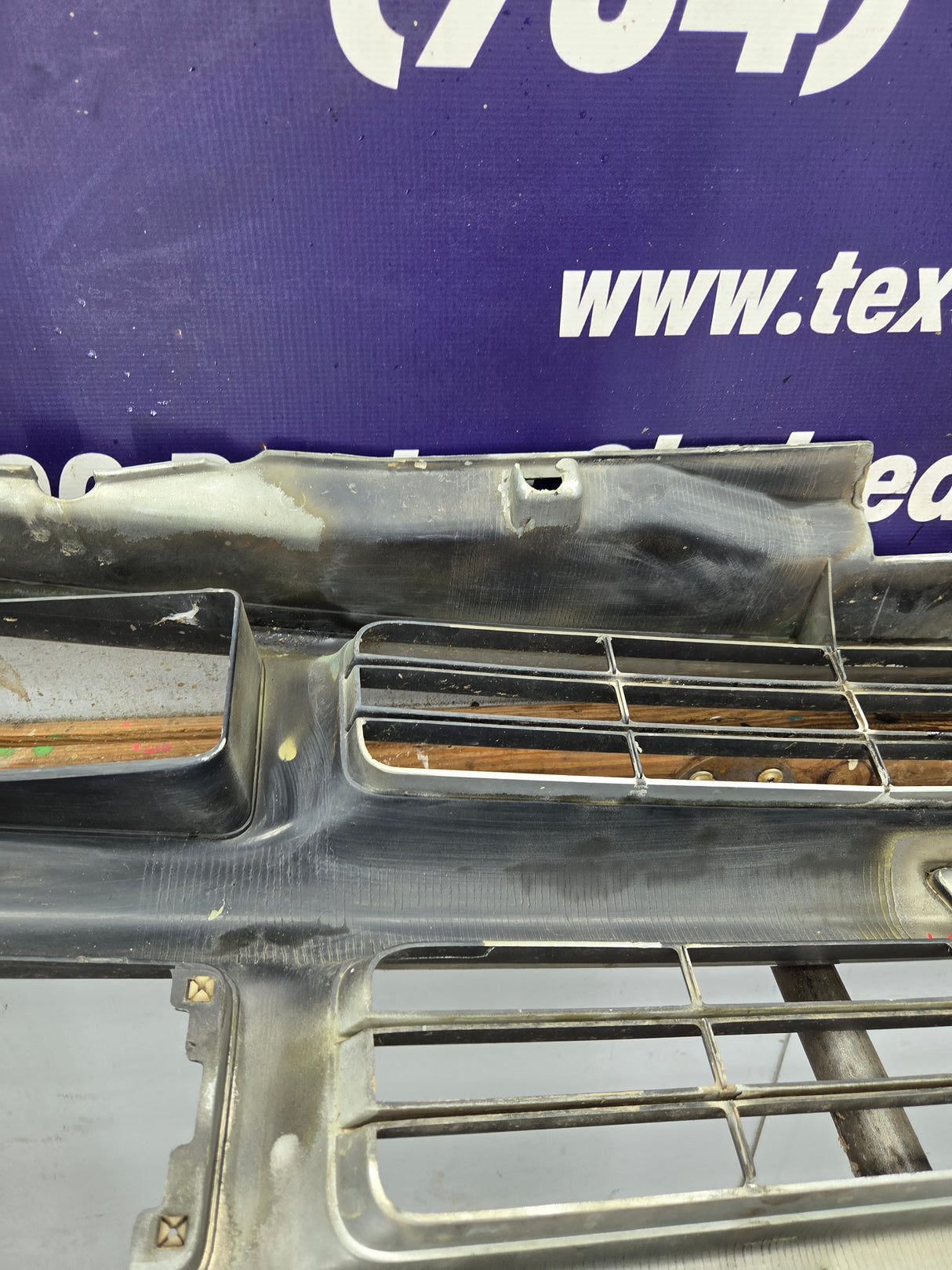 1994-1998 Chevrolet Silverado 1500 2500 3500 Grill OEM