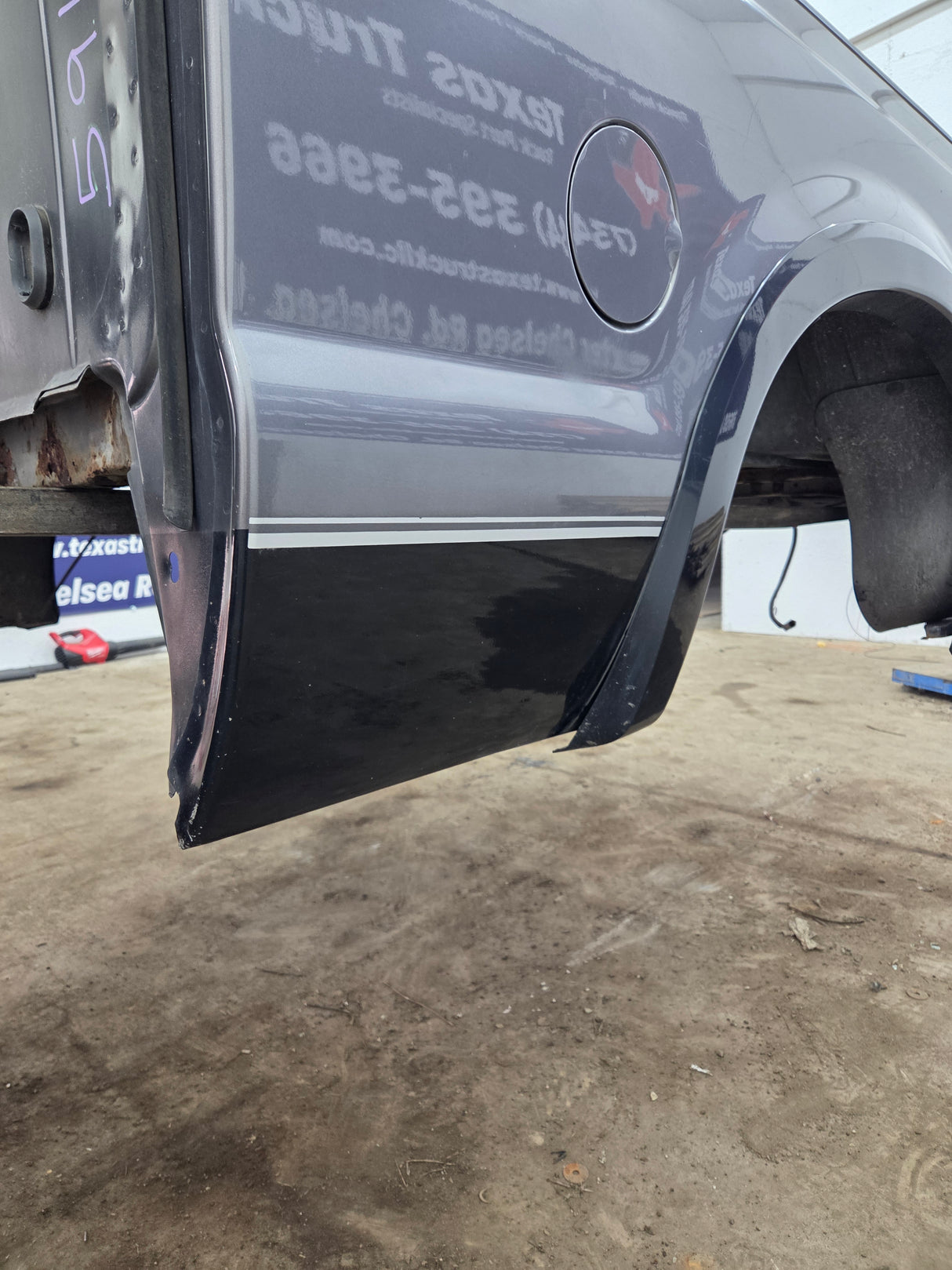 1999-2010 Ford Super Duty F250 F350 6' 9" Short Truck Bed
