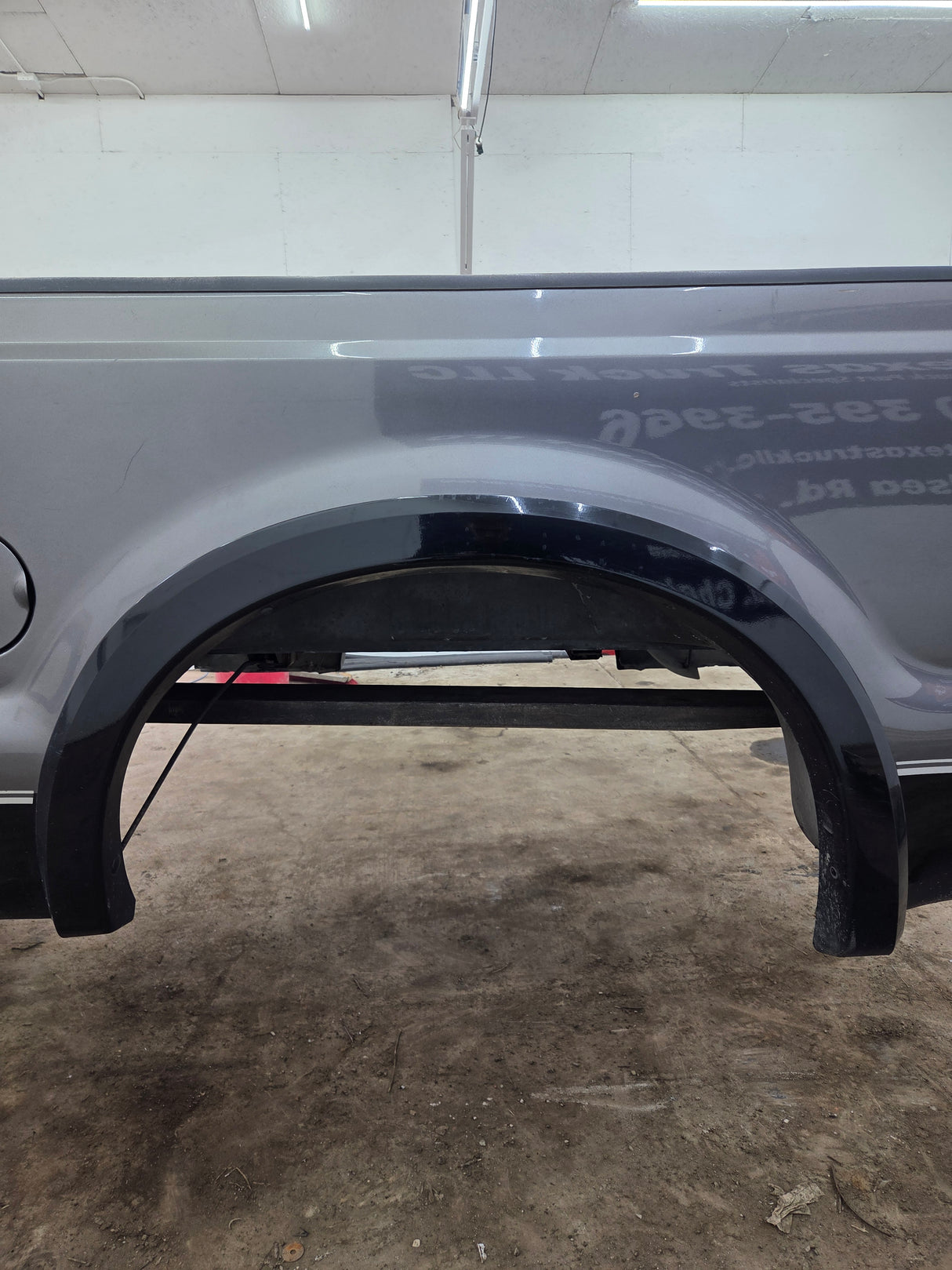 1999-2010 Ford Super Duty F250 F350 6' 9" Short Truck Bed