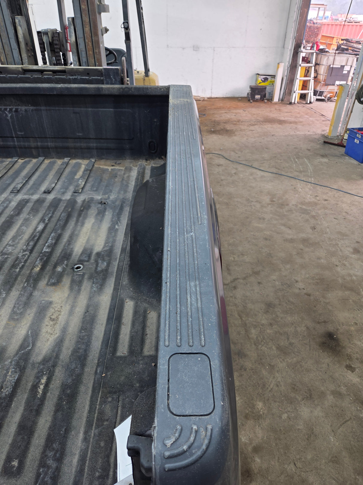 1999-2010 Ford Super Duty F250 F350 6' 9" Short Truck Bed
