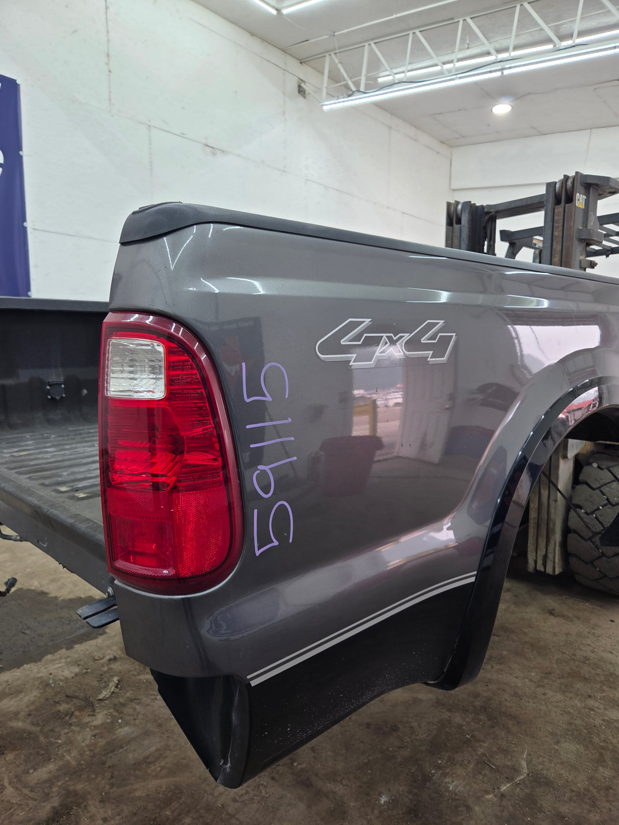 1999-2010 Ford Super Duty F250 F350 6' 9" Short Truck Bed