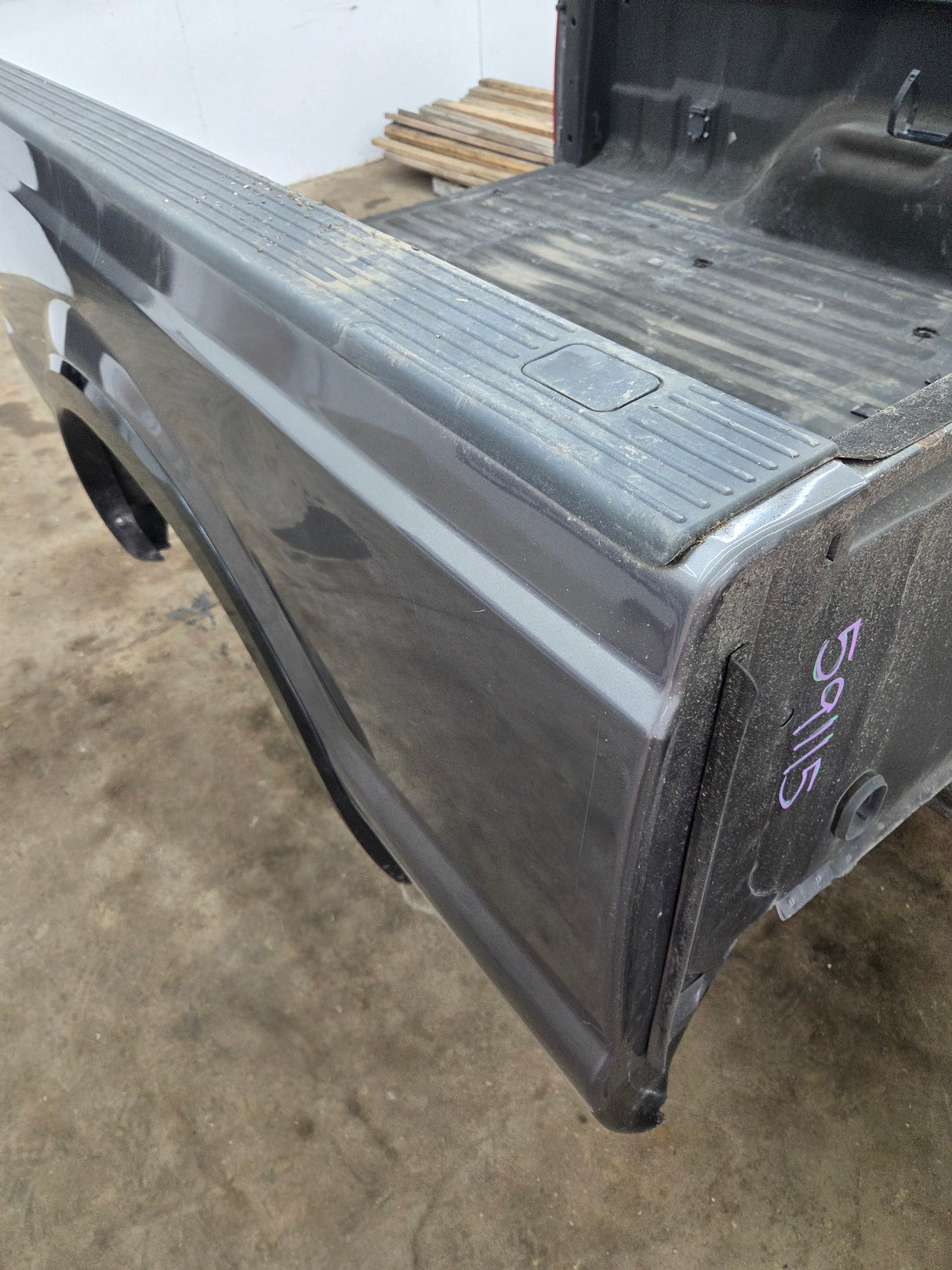 1999-2010 Ford Super Duty F250 F350 6' 9" Short Truck Bed
