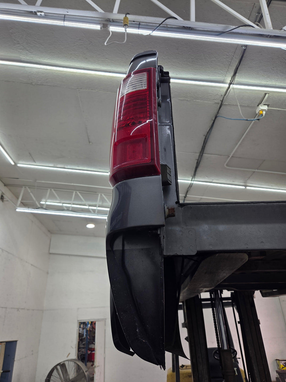 1999-2010 Ford Super Duty F250 F350 6' 9" Short Truck Bed