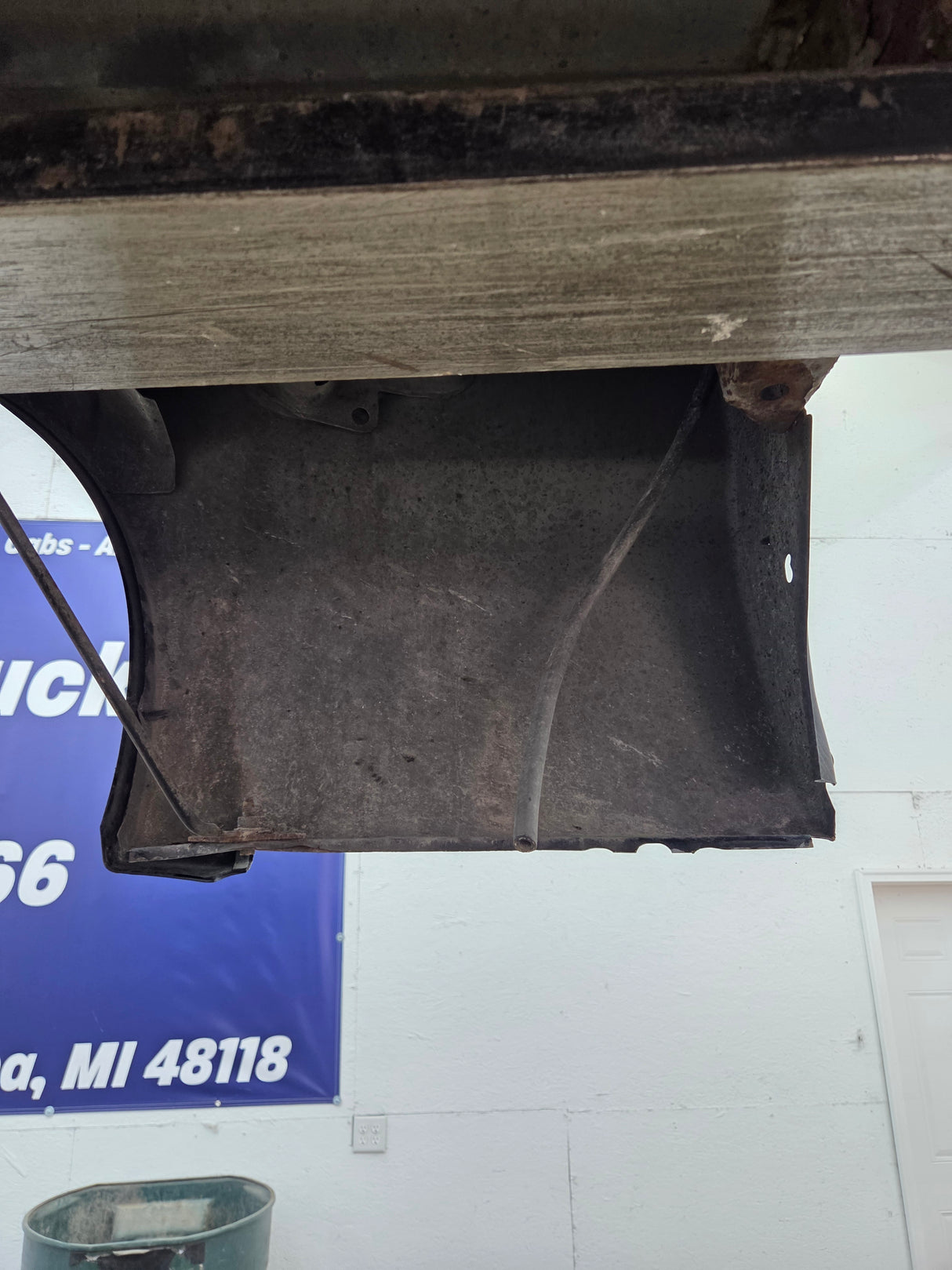 1999-2010 Ford Super Duty F250 F350 6' 9" Short Truck Bed