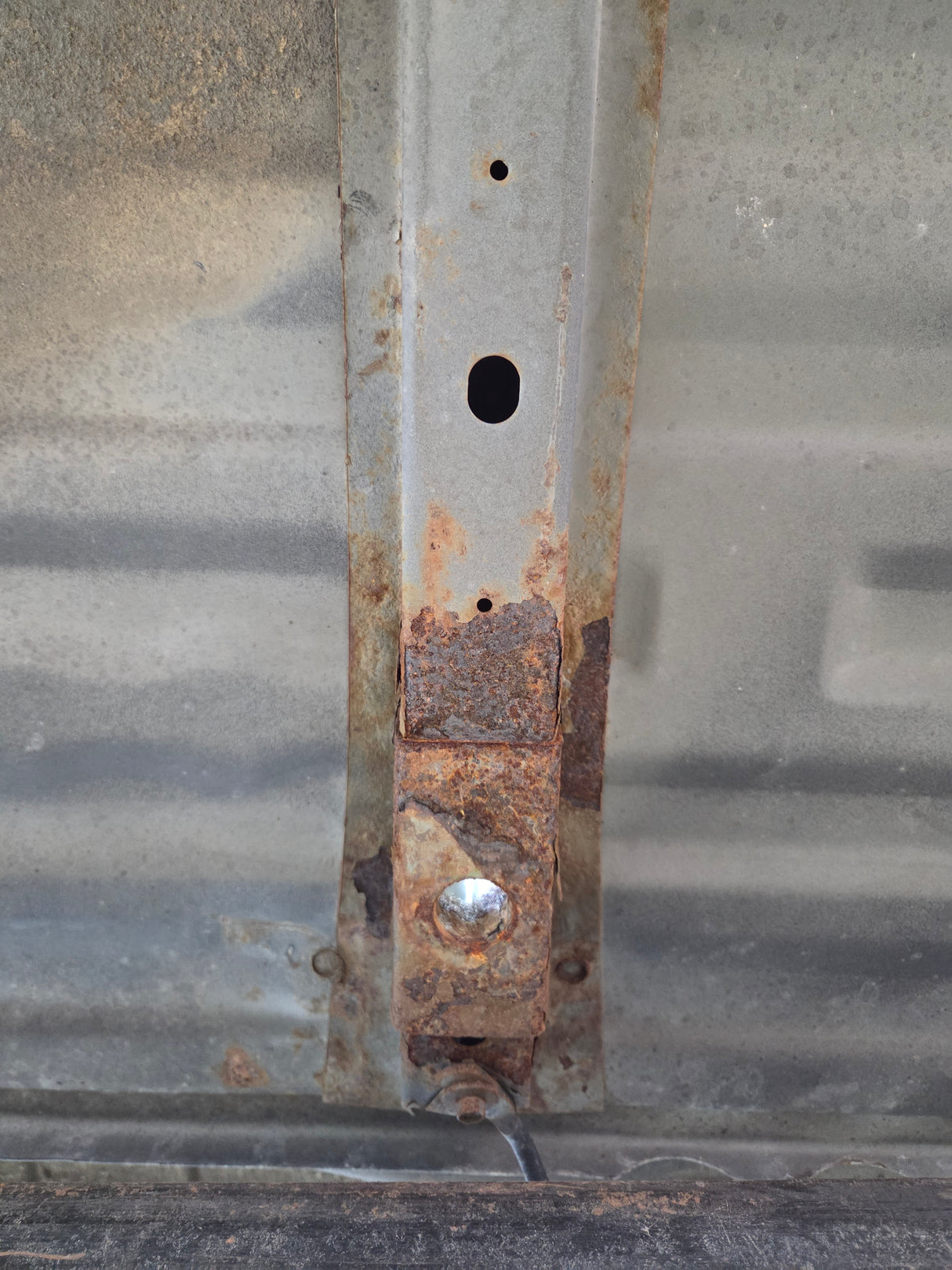 1999-2010 Ford Super Duty F250 F350 6' 9" Short Truck Bed