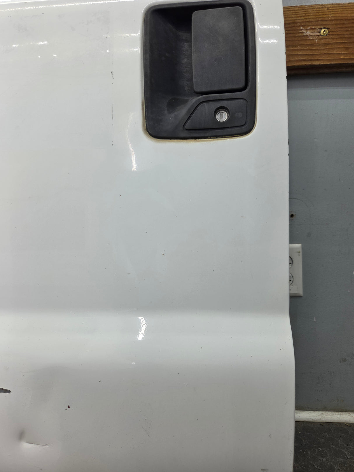 2012-2016 Ford Super Duty LH Driver Side Front Door F250 F350 F450 F550