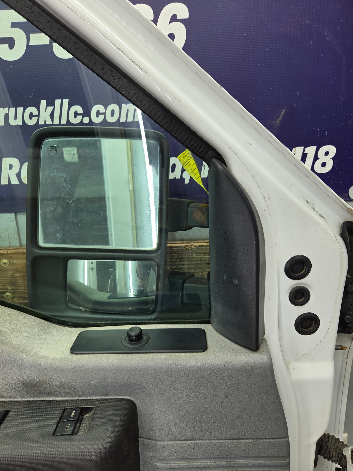 2012-2016 Ford Super Duty LH Driver Side Front Door F250 F350 F450 F550